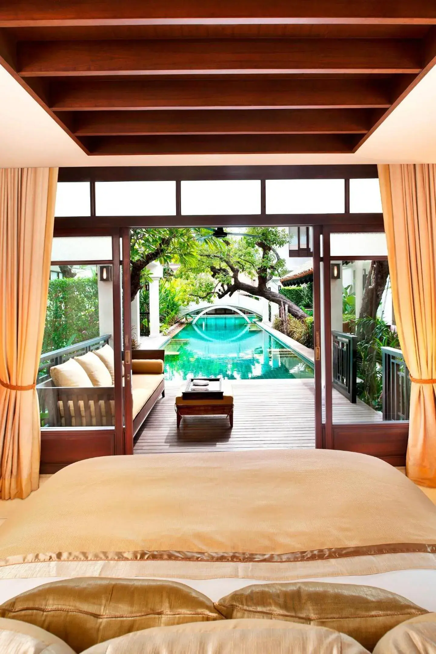 Pool Access Suite King in The Lamai Samui Pool Access Suite King in The Lamai Samui