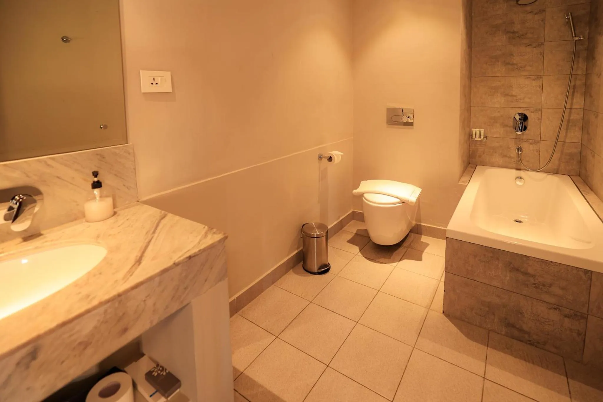 Shower in Hotel Dolmaling