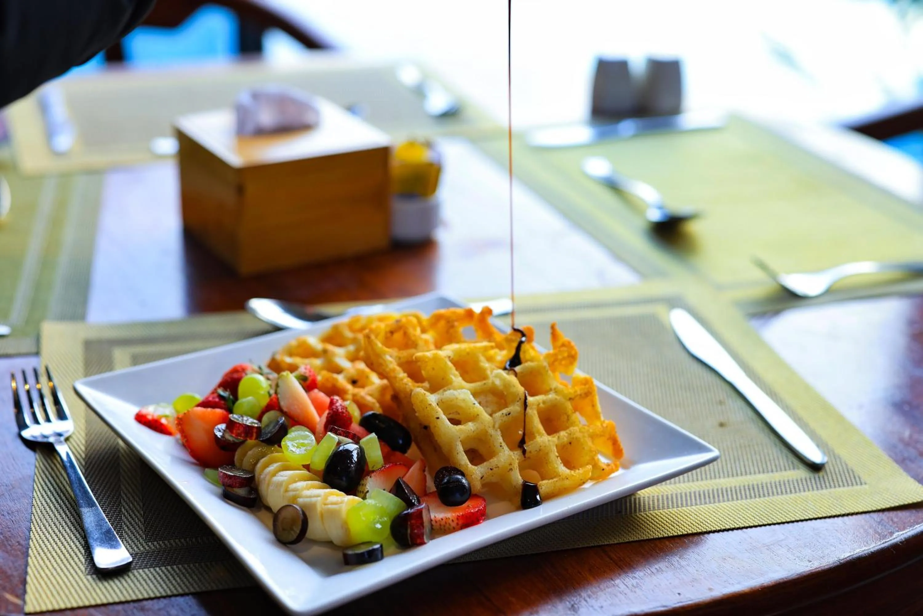 Restaurant/places to eat in Hotel Dolmaling