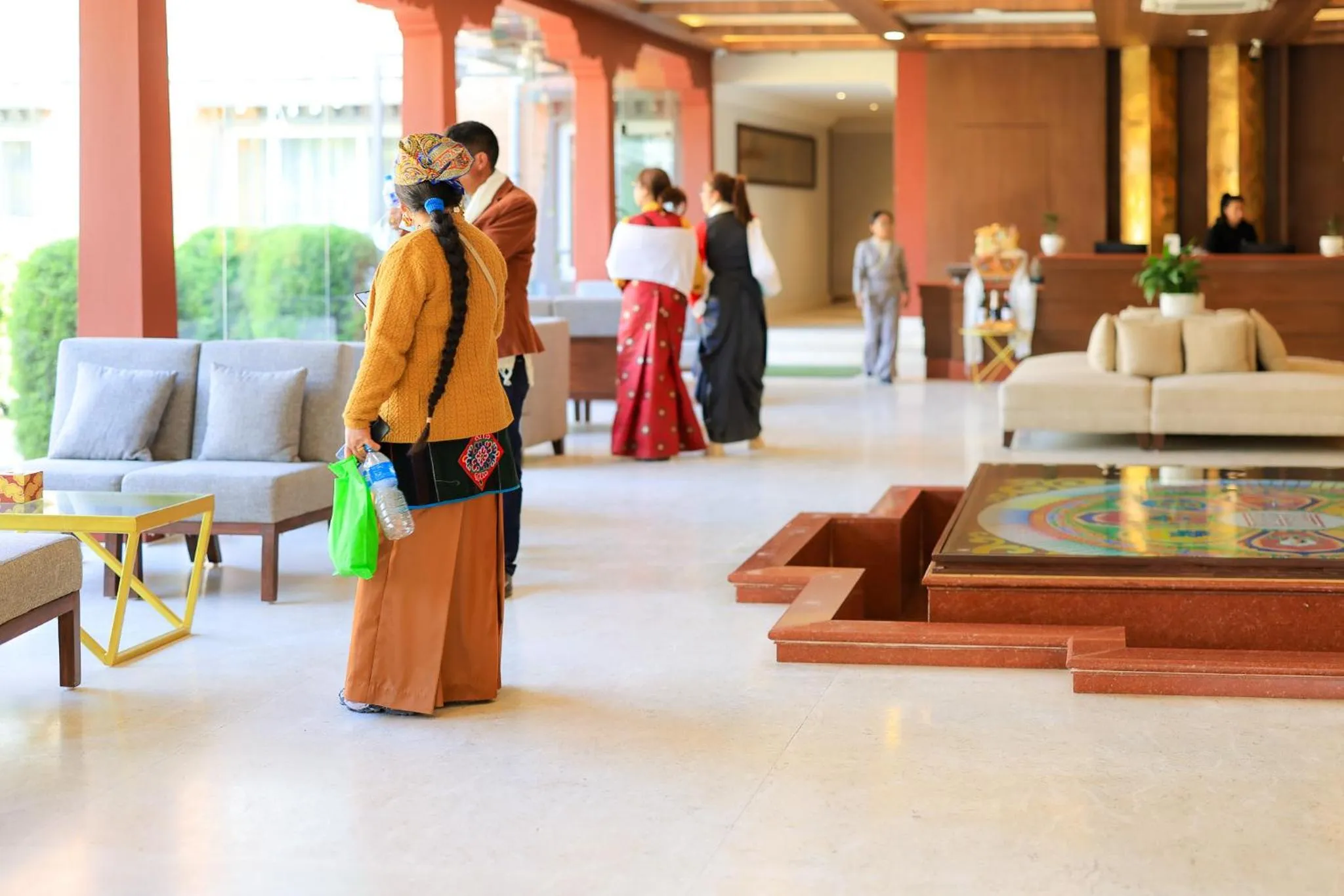 People in Hotel Dolmaling