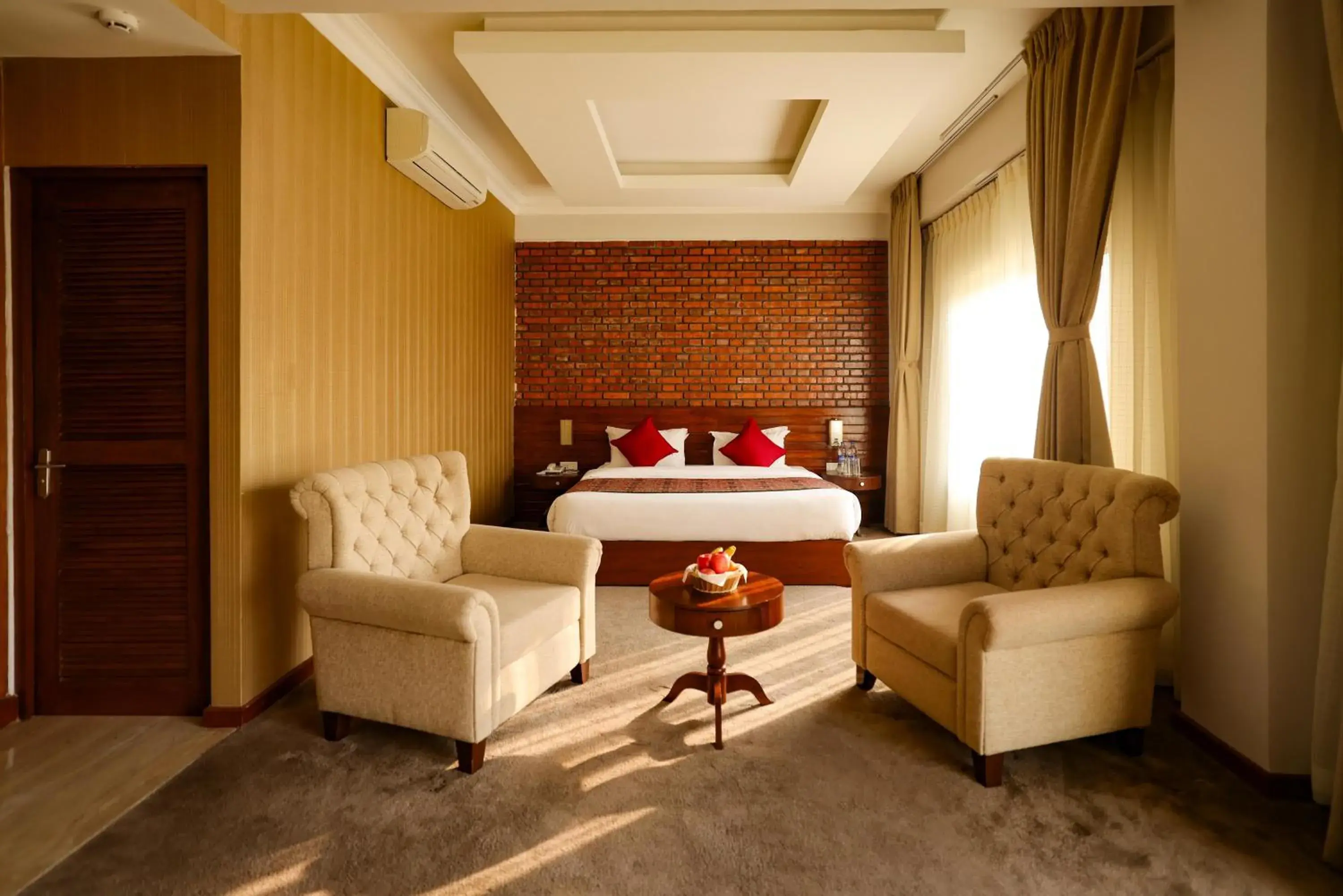 Executive Suite with 15% discount on F&B and Sound Healing in Hotel Dolmaling Executive Suite with 15% discount on F&B and Sound Healing in Hotel Dolmaling