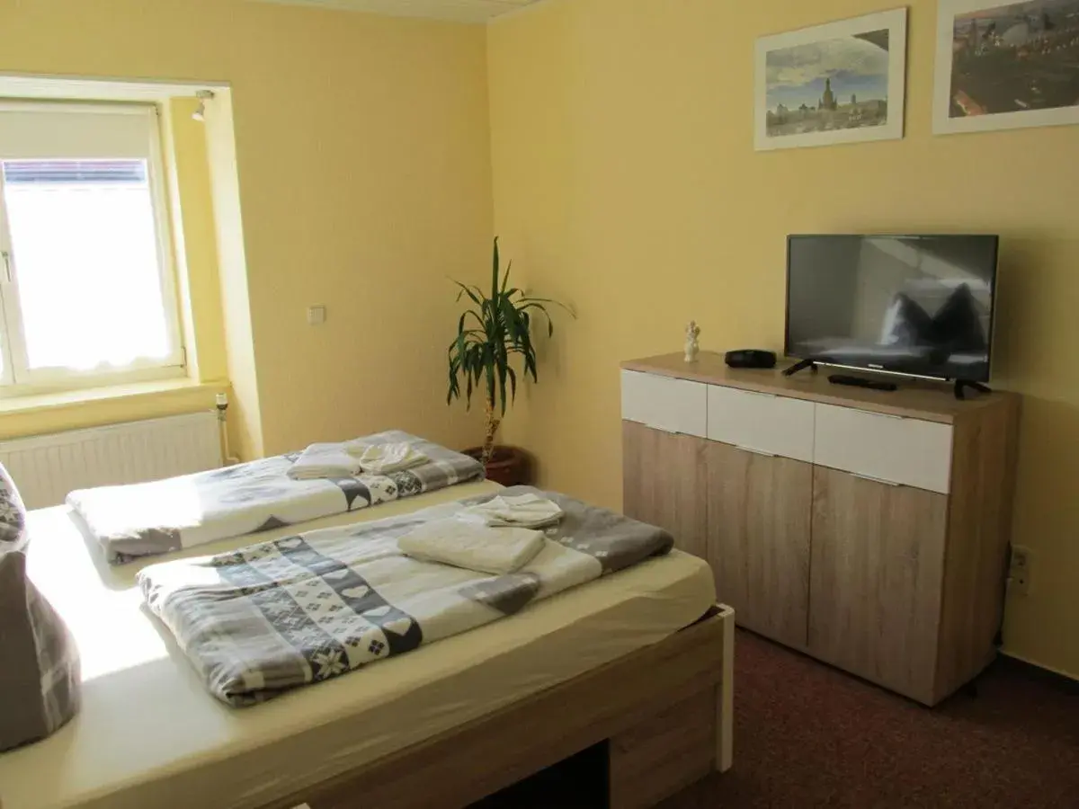 Apartment (2-4 Adults) in Hotel Landhaus Nassau Apartment (2-4 Adults) in Hotel Landhaus Nassau