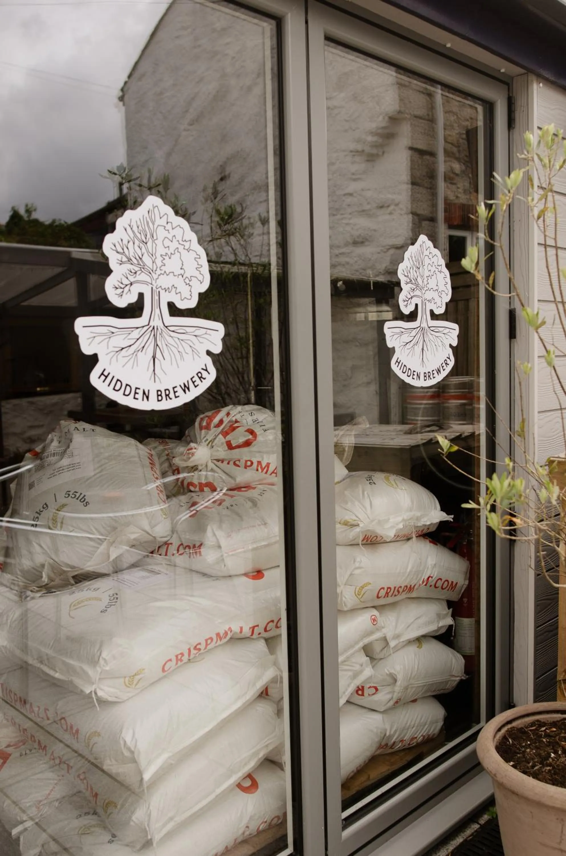 Property building in Seven Stars Penryn