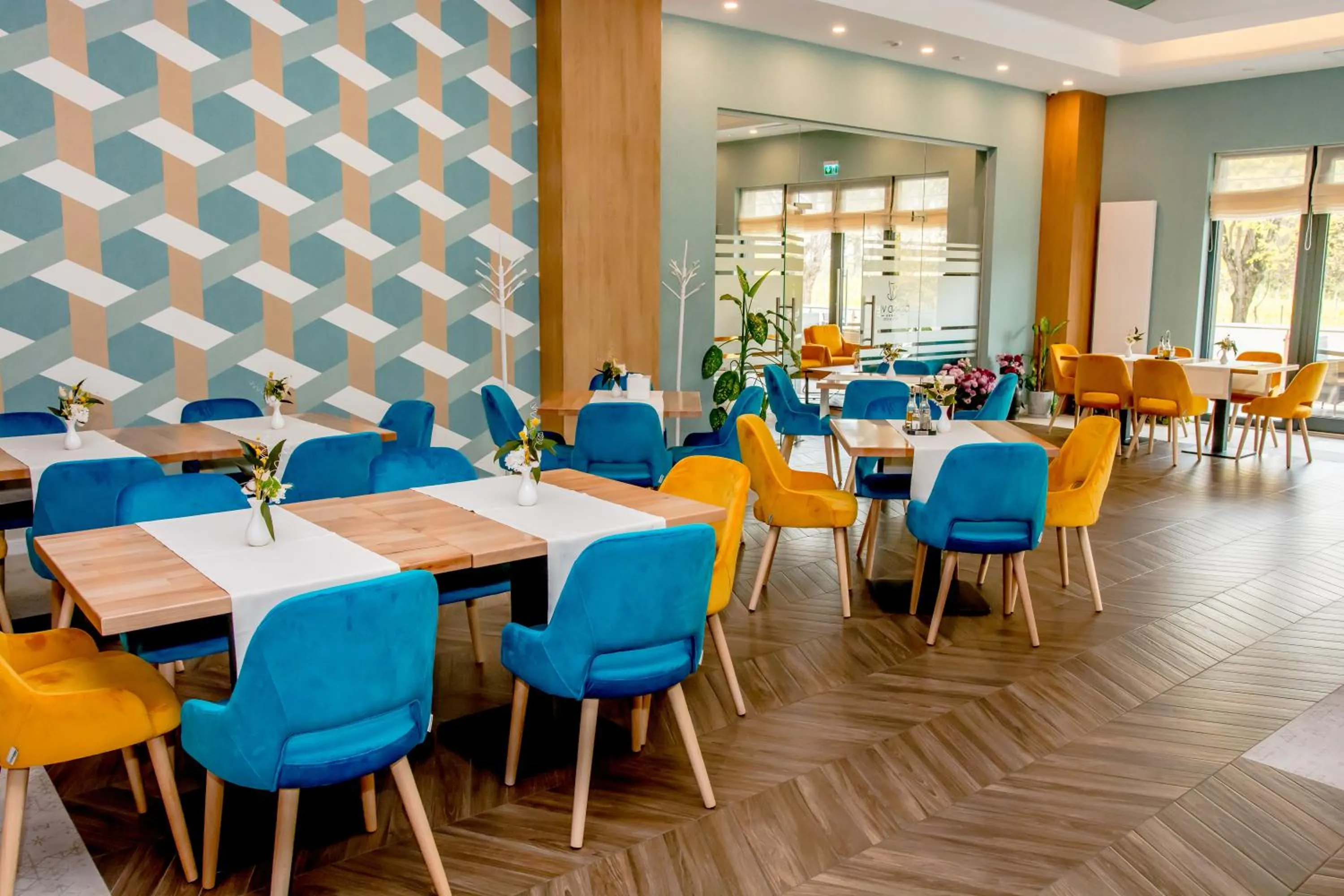 Restaurant/places to eat in GRAND VIEW Hotel & Suites Copou