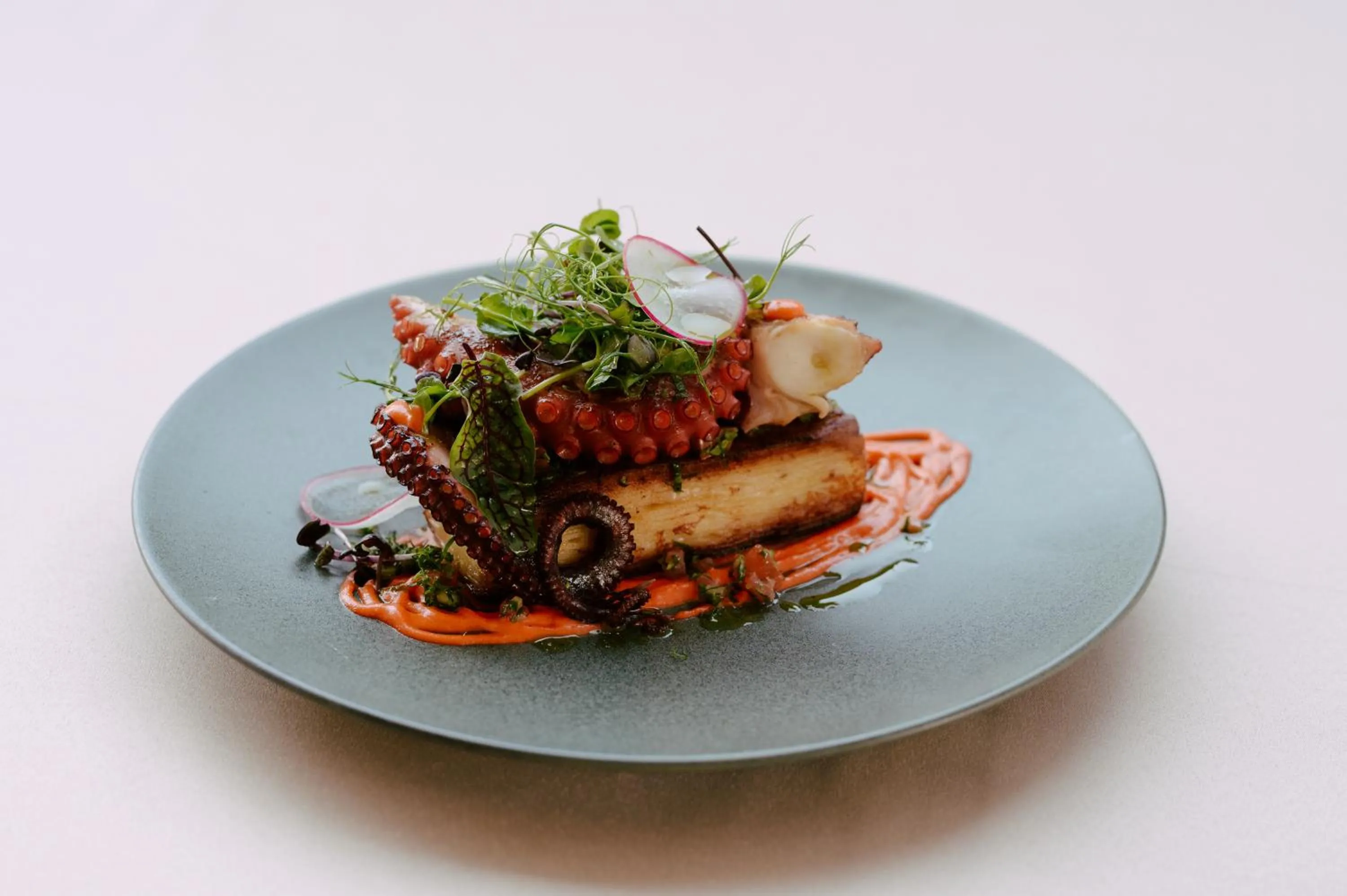 Restaurant/places to eat in GRAND VIEW Hotel & Suites Copou