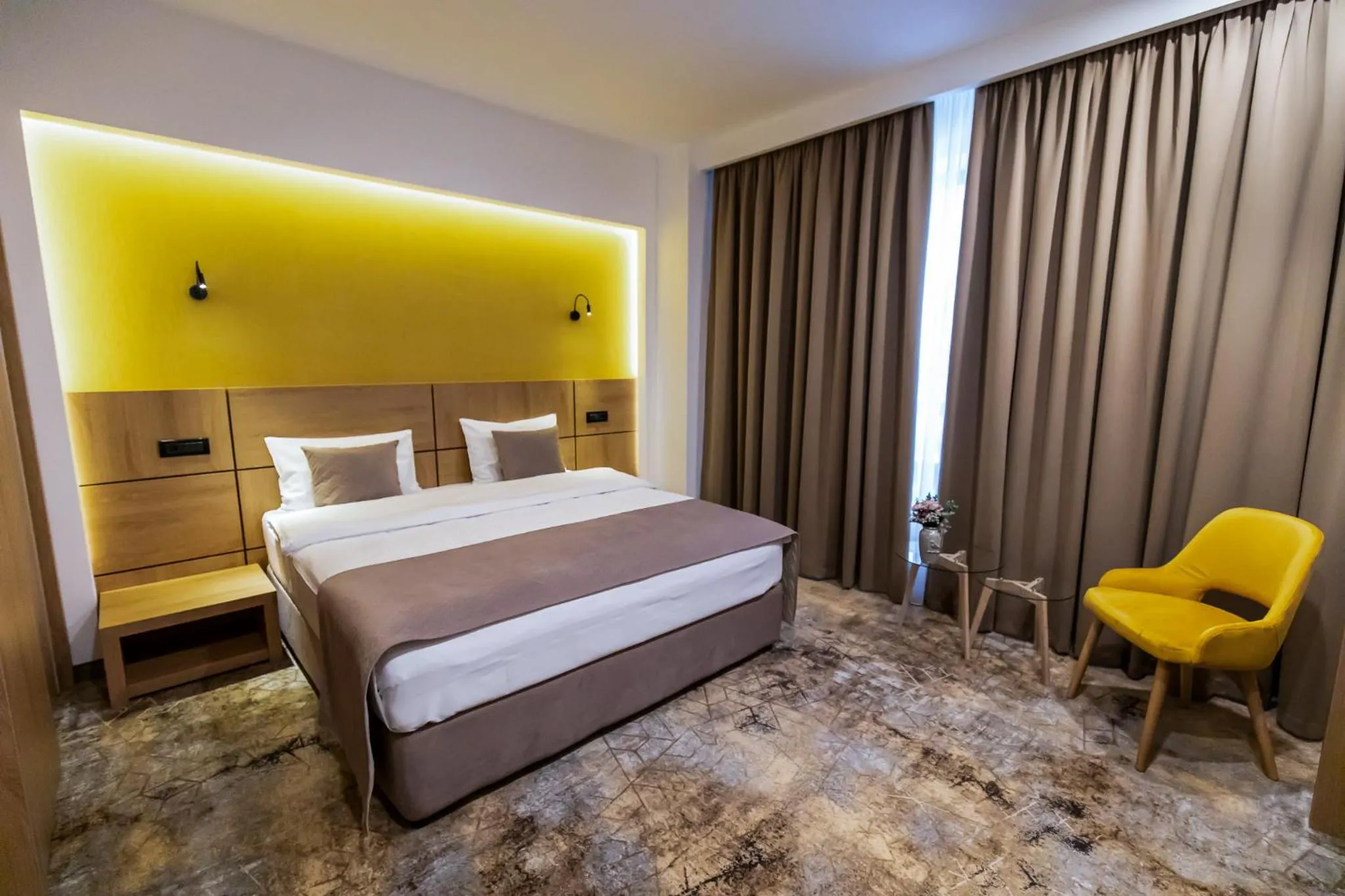 Bed in GRAND VIEW Hotel & Suites Copou