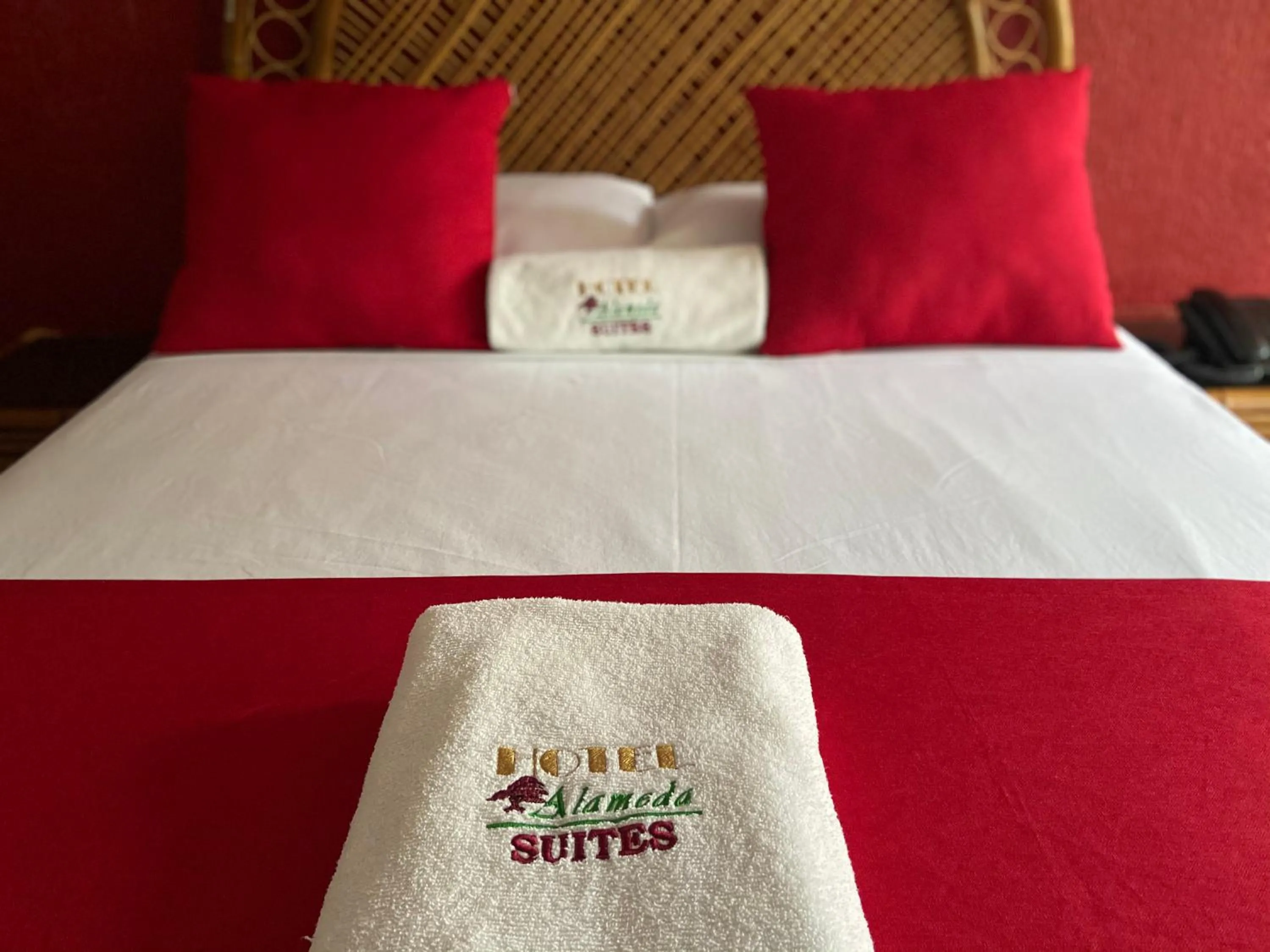 Bed in Hotel Alameda