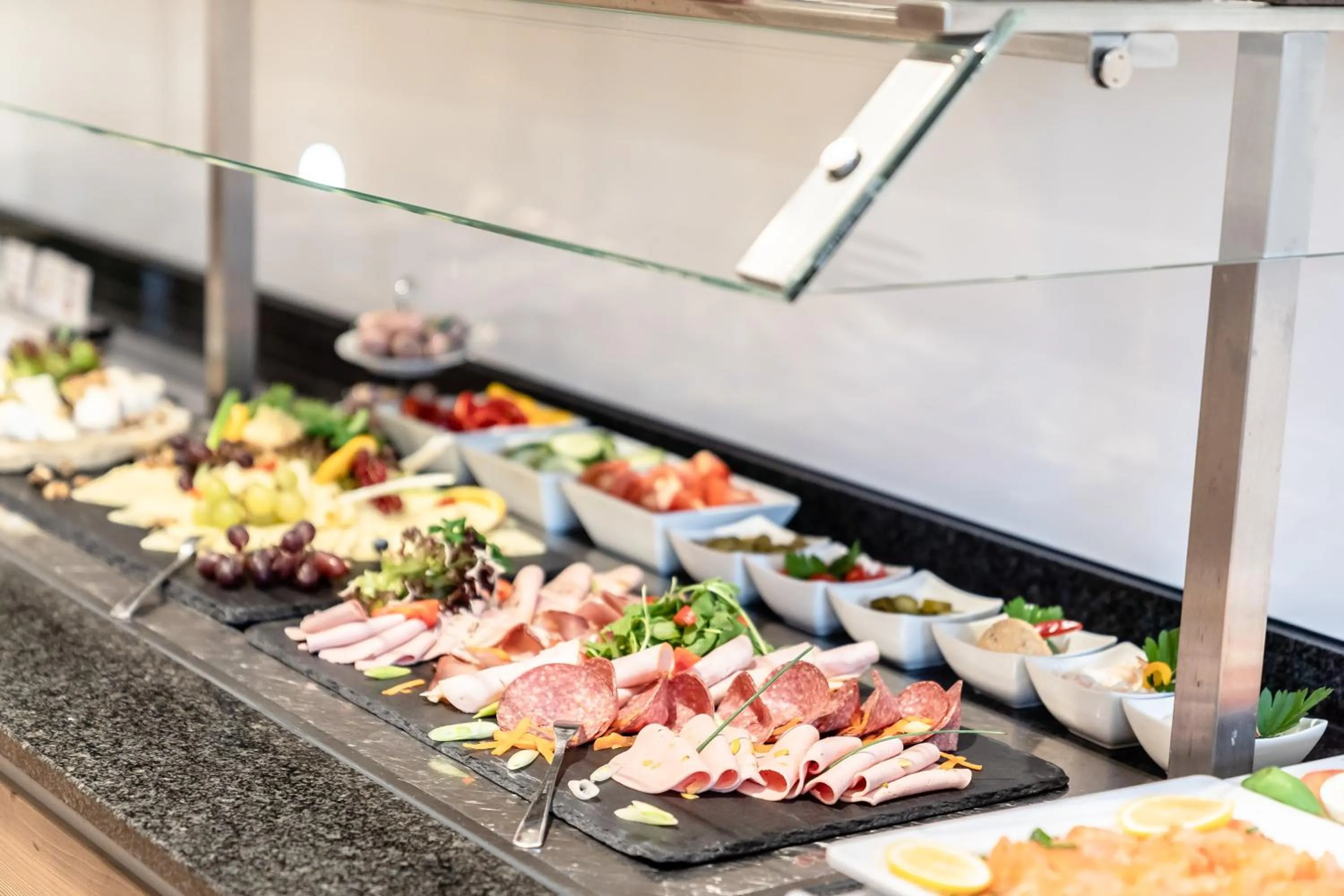 Breakfast in Hotel Demas München-Unterhaching