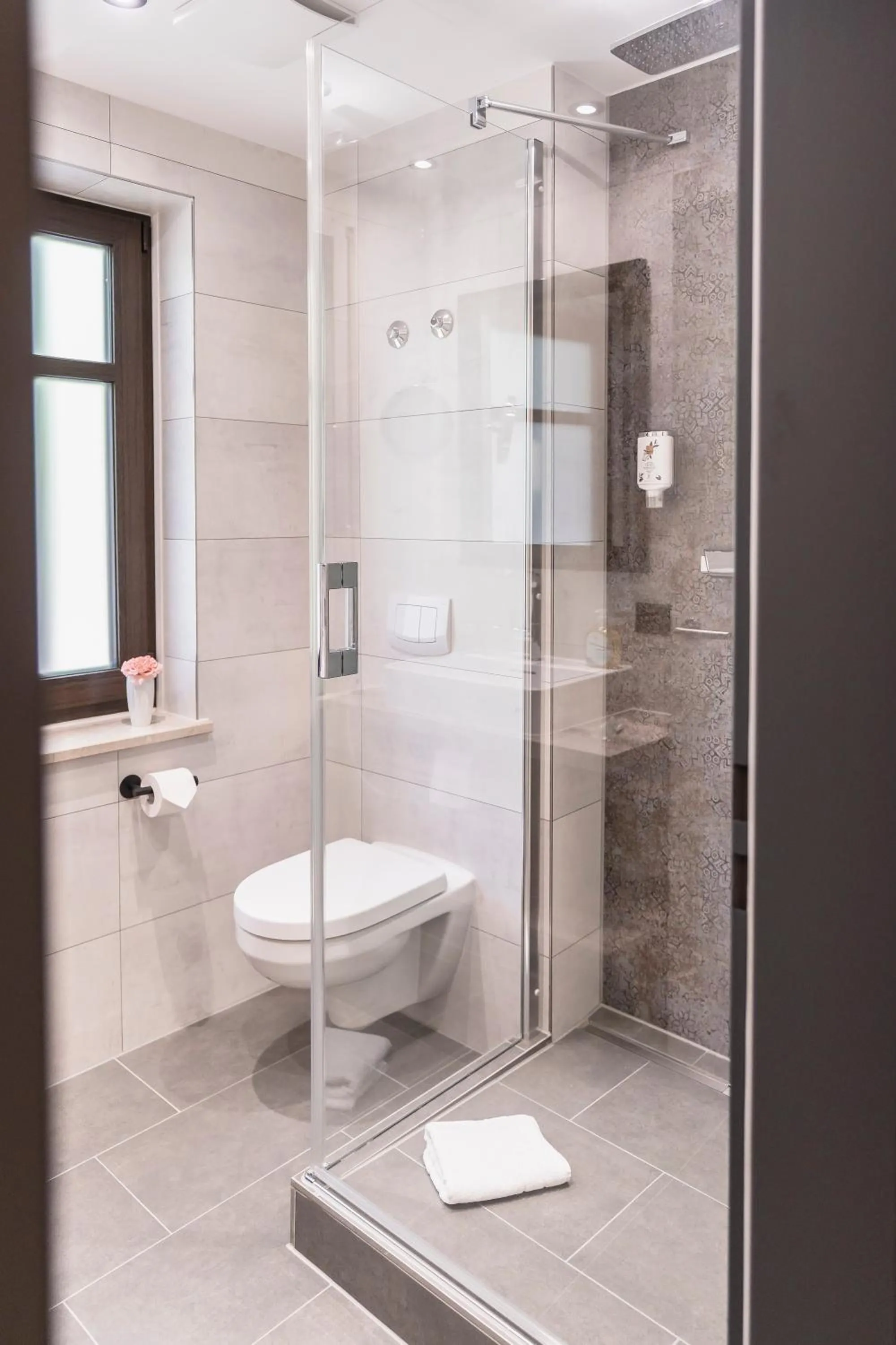 Bathroom in Hotel Demas München-Unterhaching