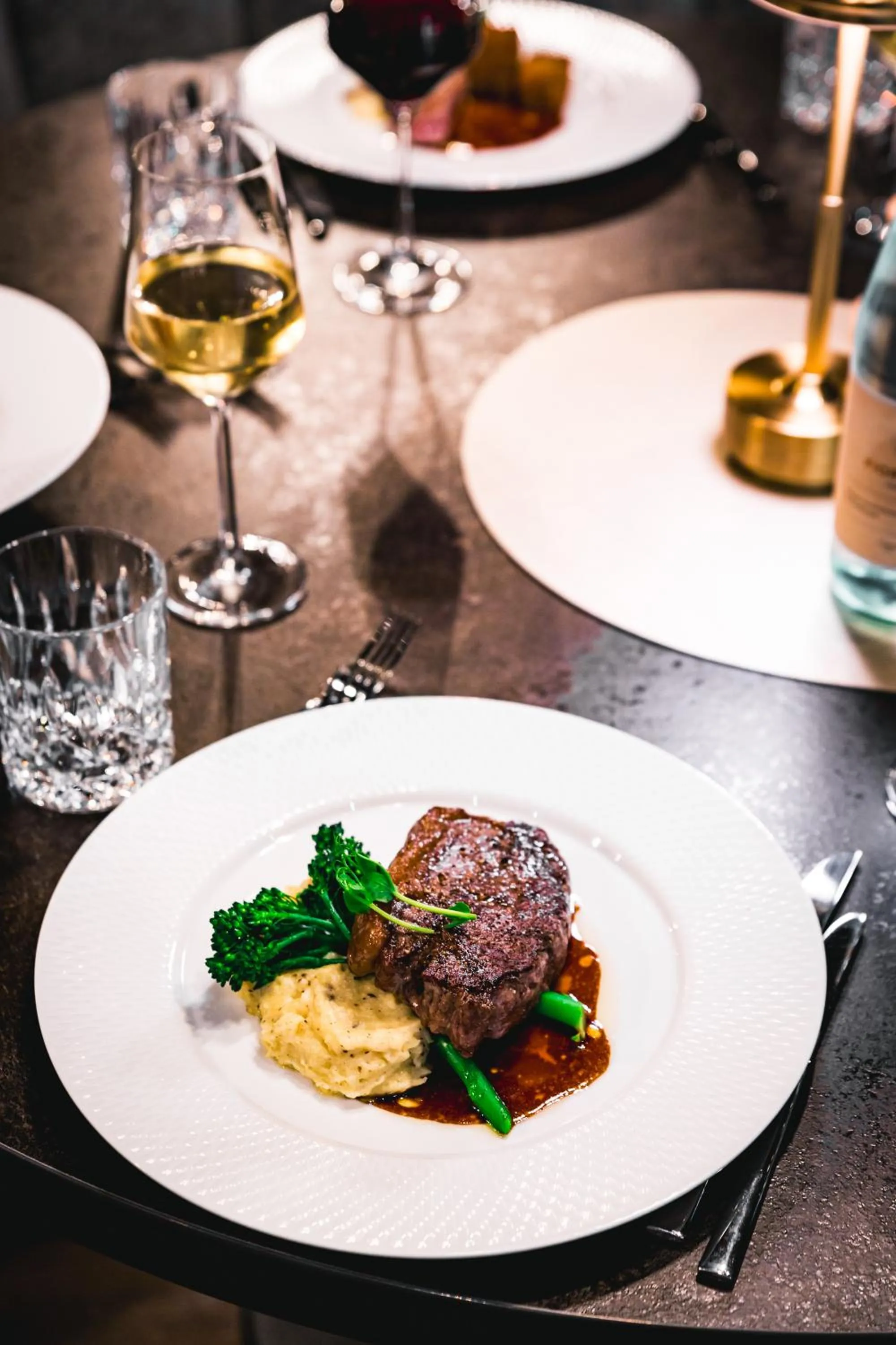 Restaurant/places to eat in Hotel Demas München-Unterhaching