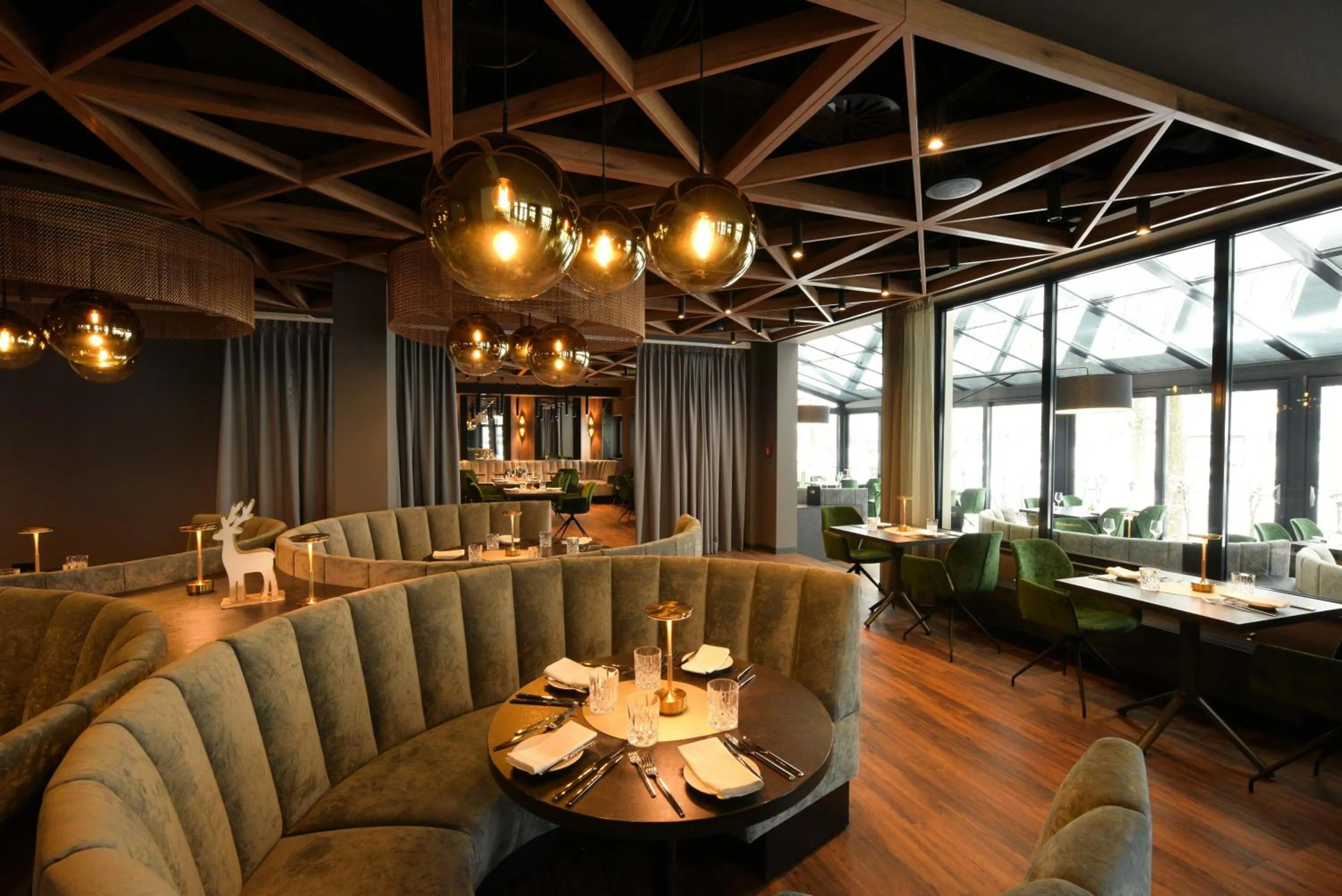 Restaurant/places to eat in Hotel Demas München-Unterhaching