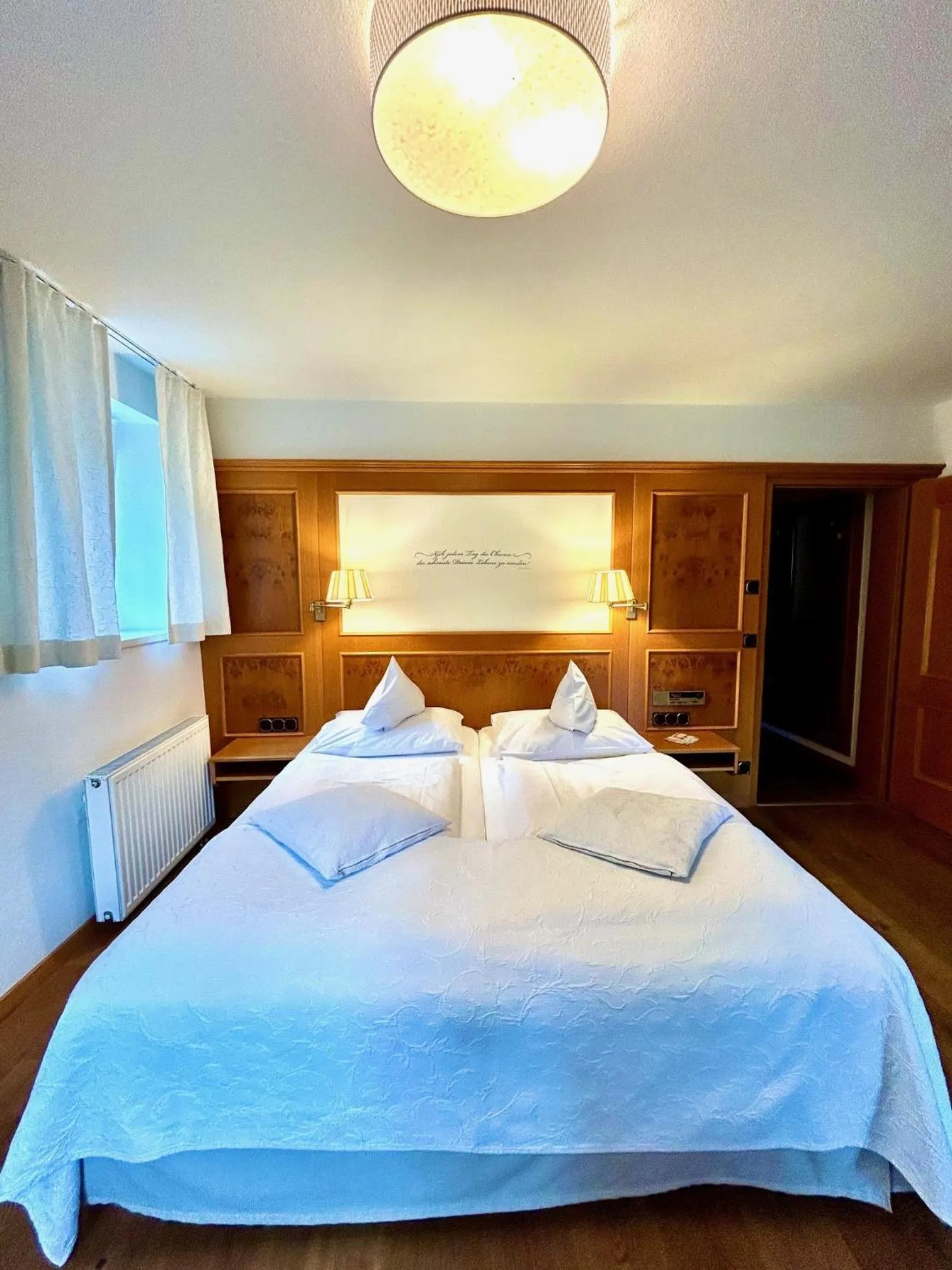 Bed in Hotel Fischerhaus