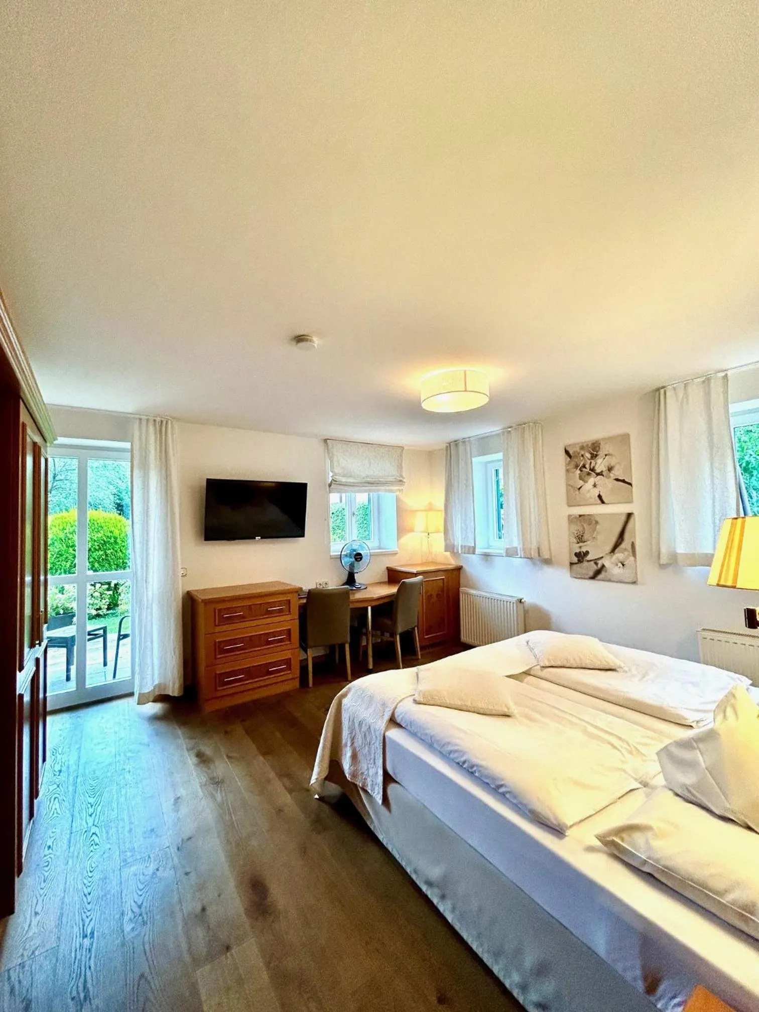 Bed in Hotel Fischerhaus