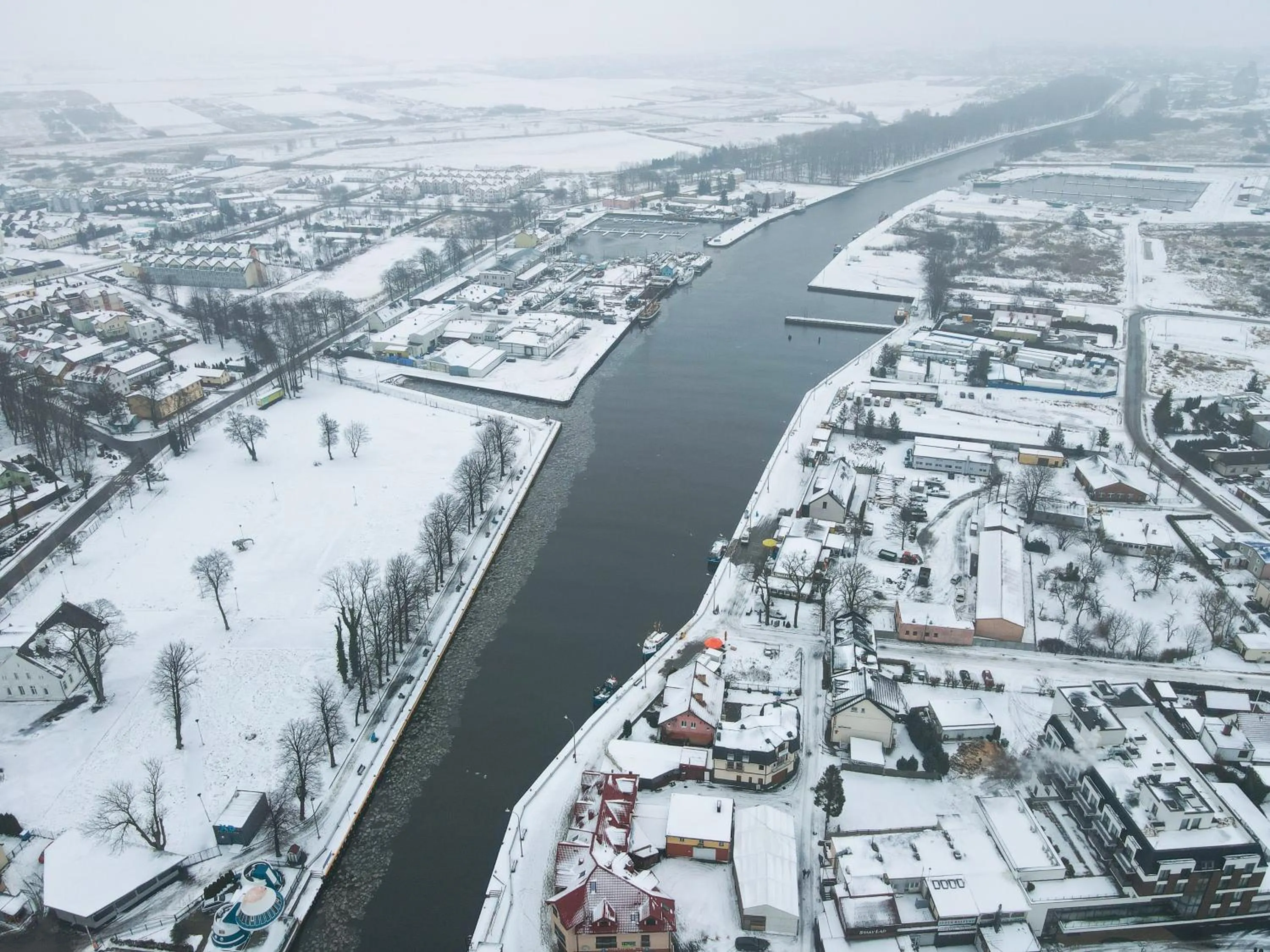 Bird's eye view in AMBER PORT