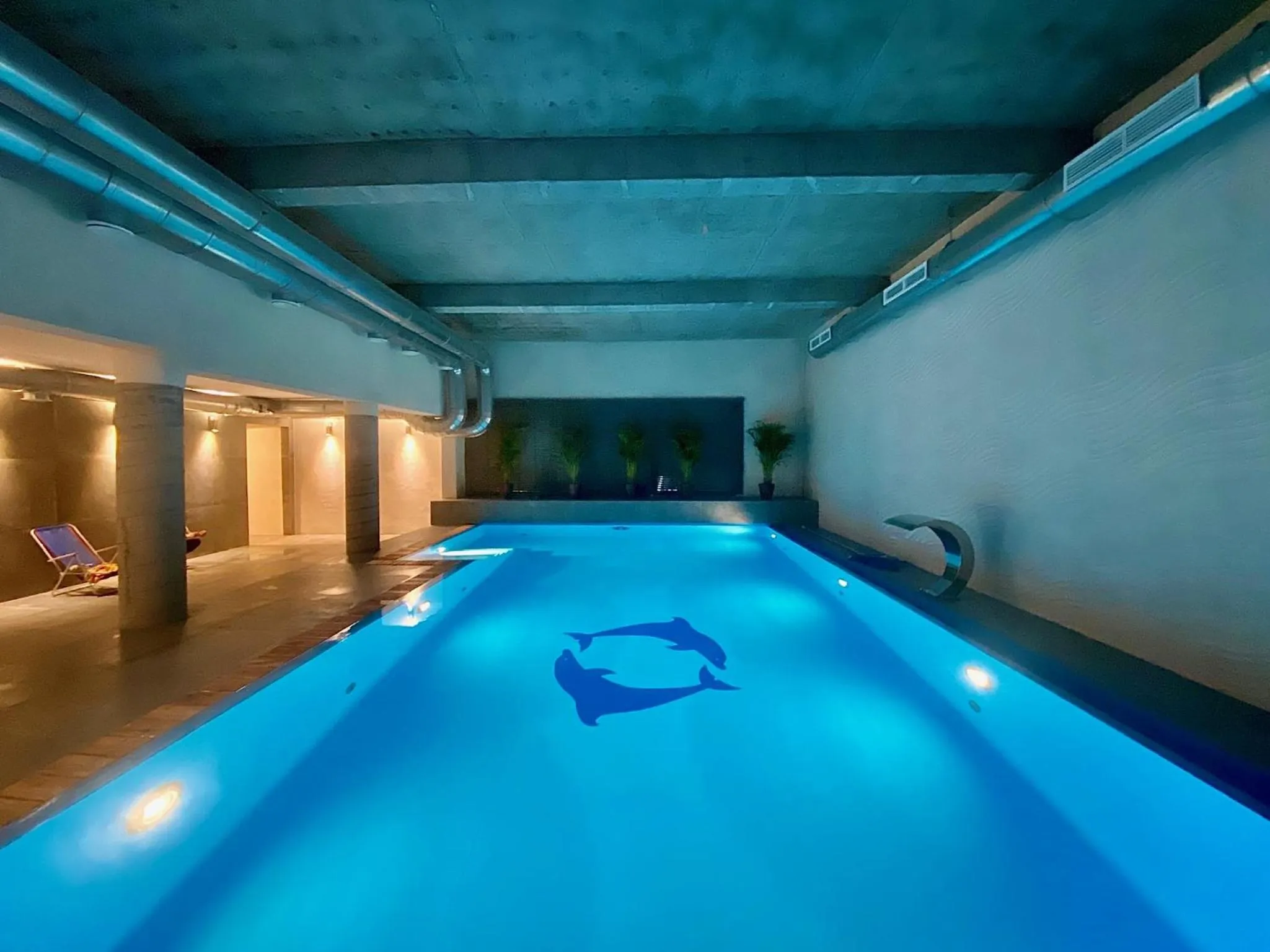 Swimming pool in AMBER PORT