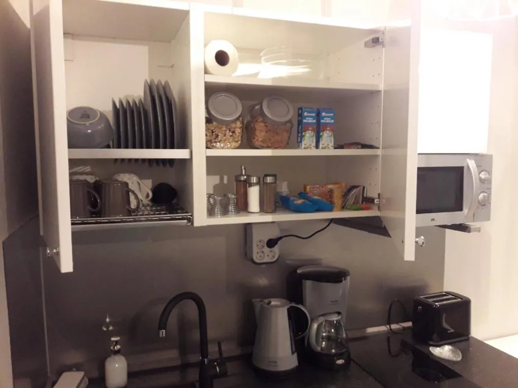 Coffee/tea facilities in K&S Apartments