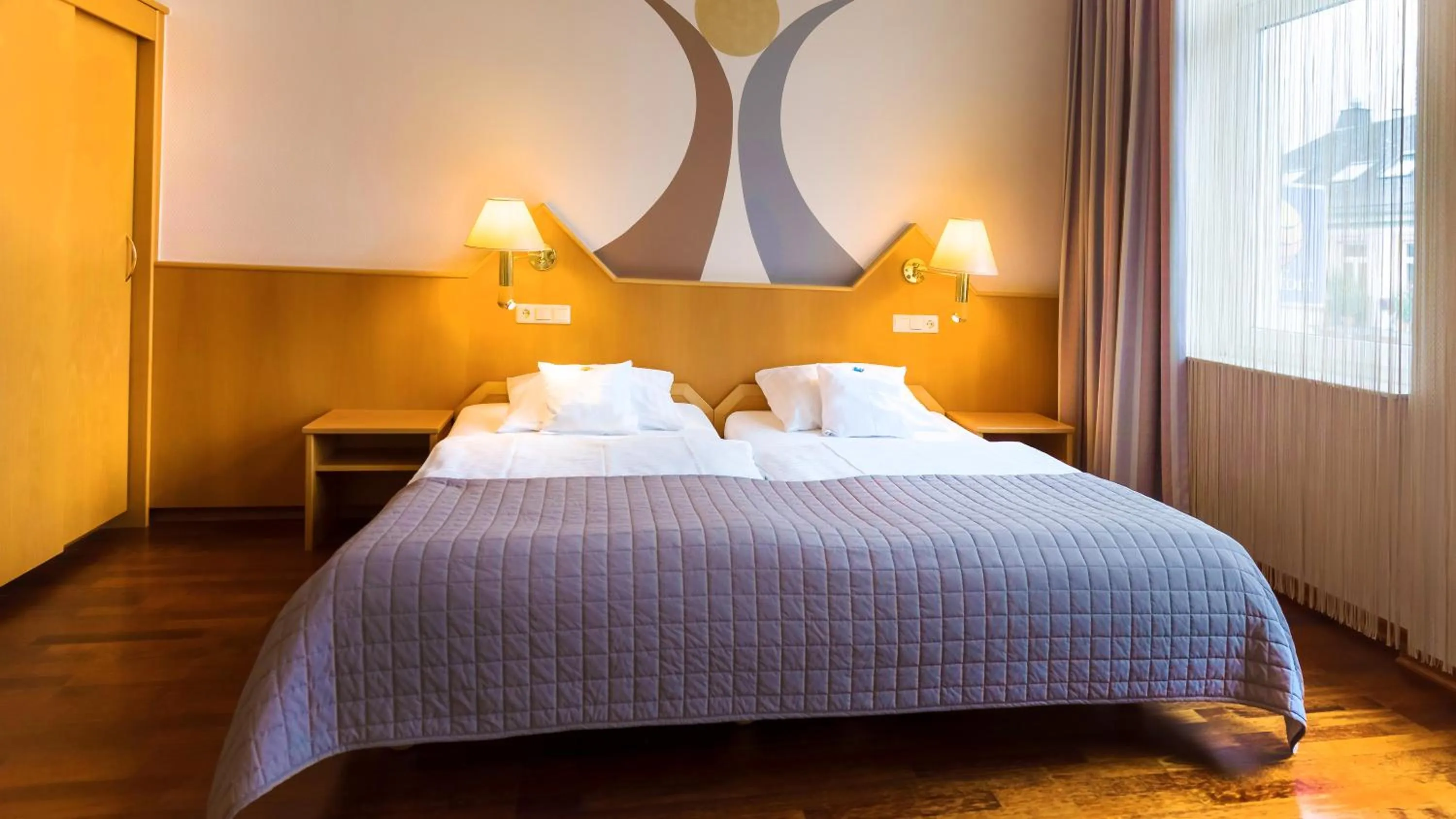 Photo of the whole room, Bed in Komfort Hotel Am Kurpark