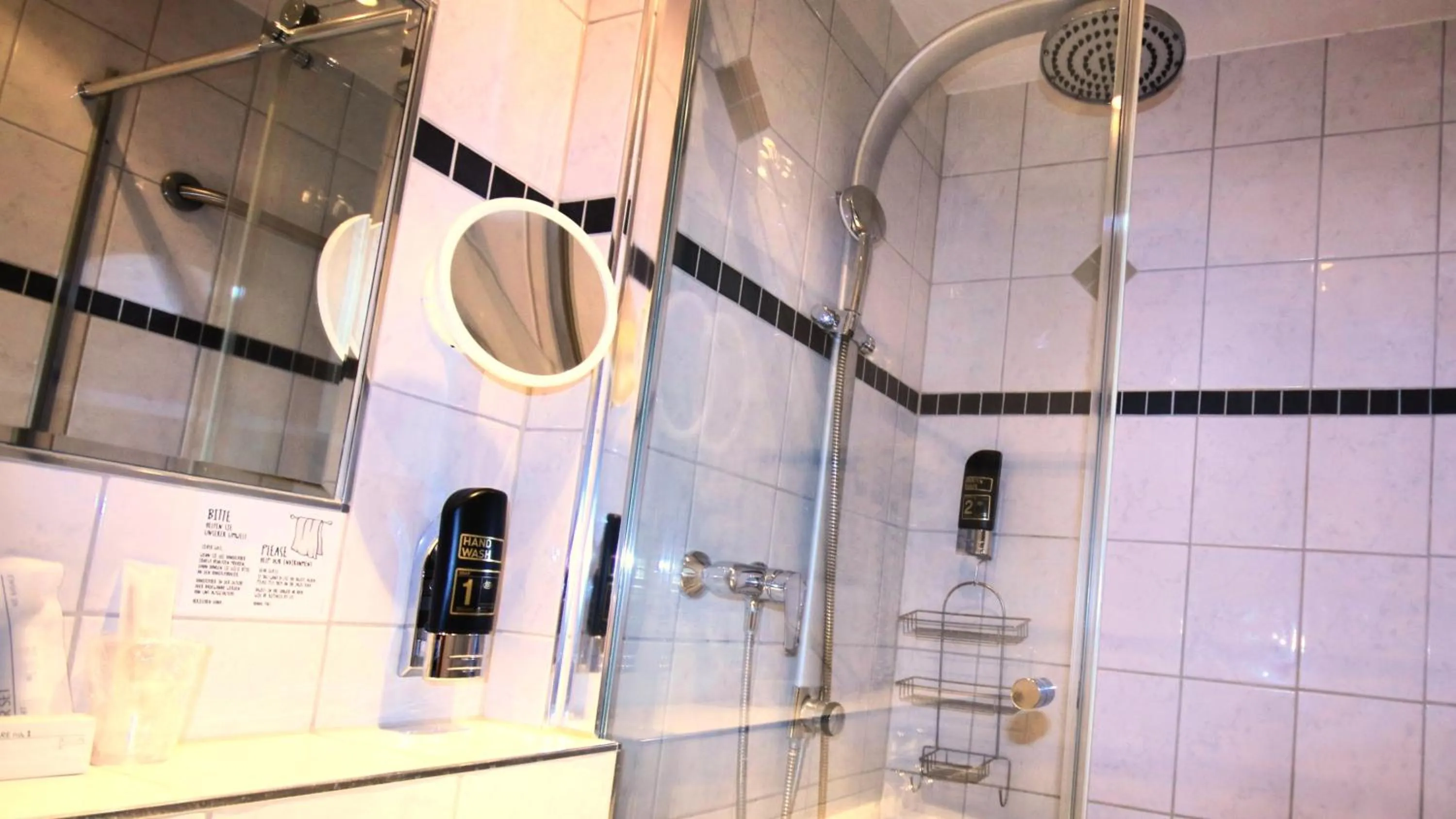 Bathroom in Komfort Hotel Am Kurpark