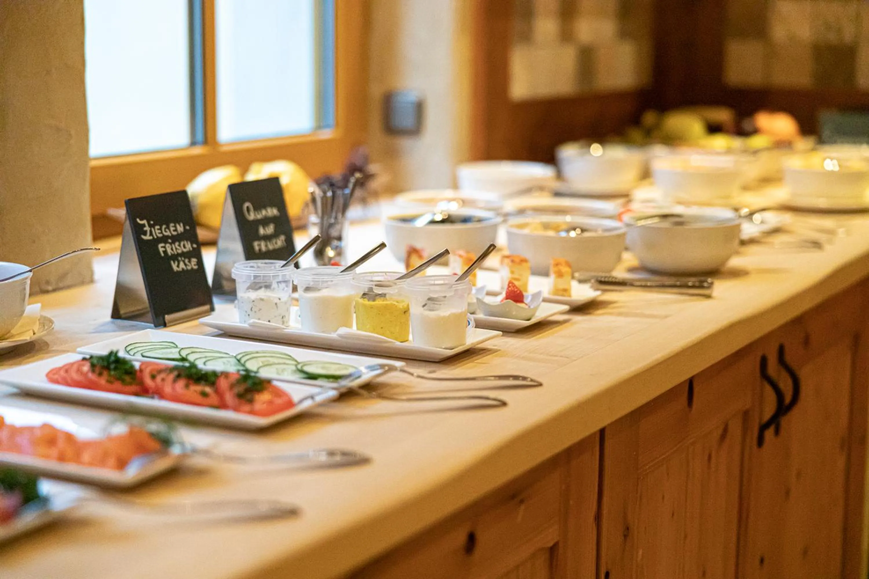 Buffet breakfast in Hotel Amselgrundschlößchen