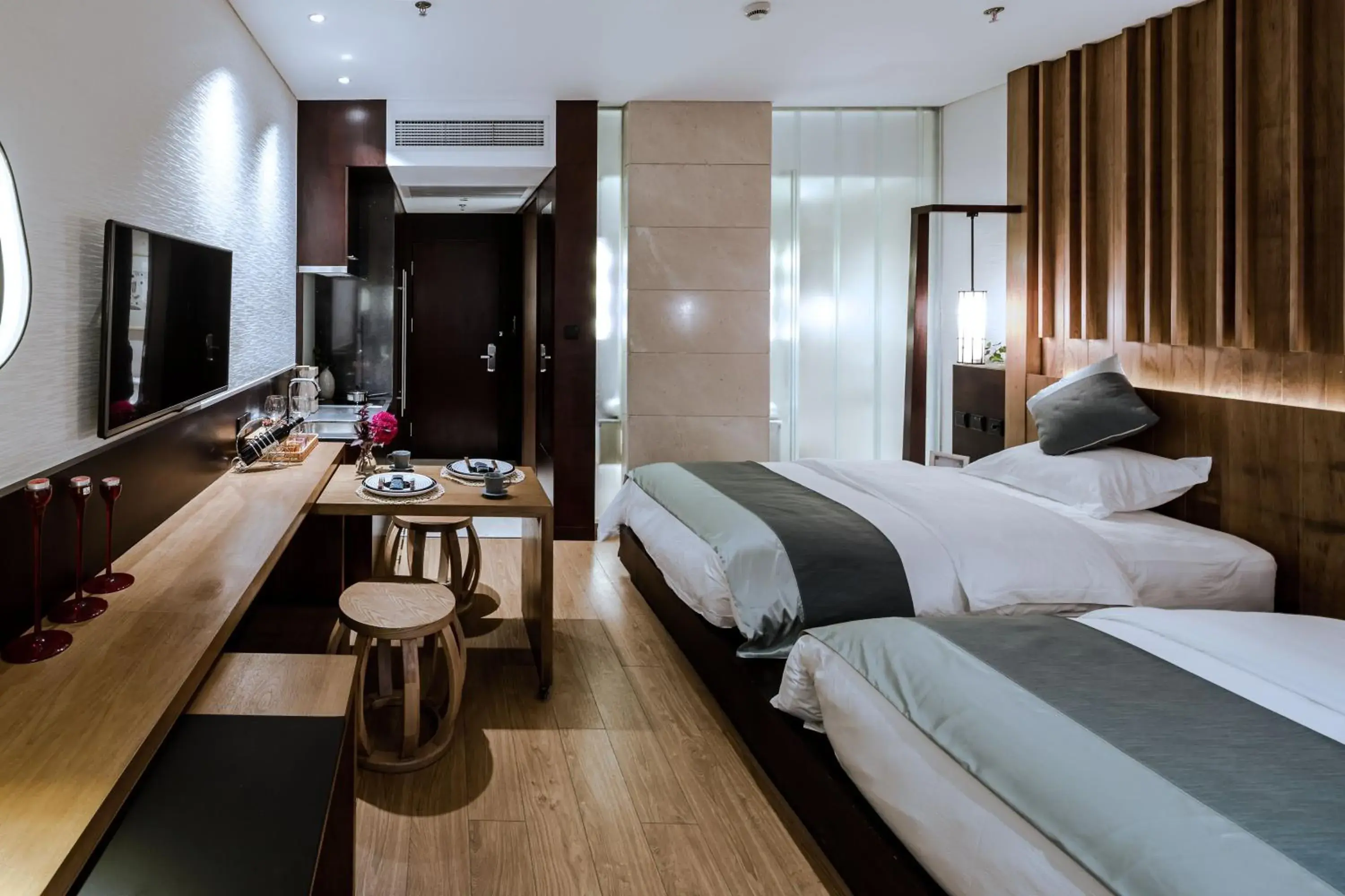 Lake View Twin Room in Huangshan Demaotang Hotel Lake View Twin Room in Huangshan Demaotang Hotel