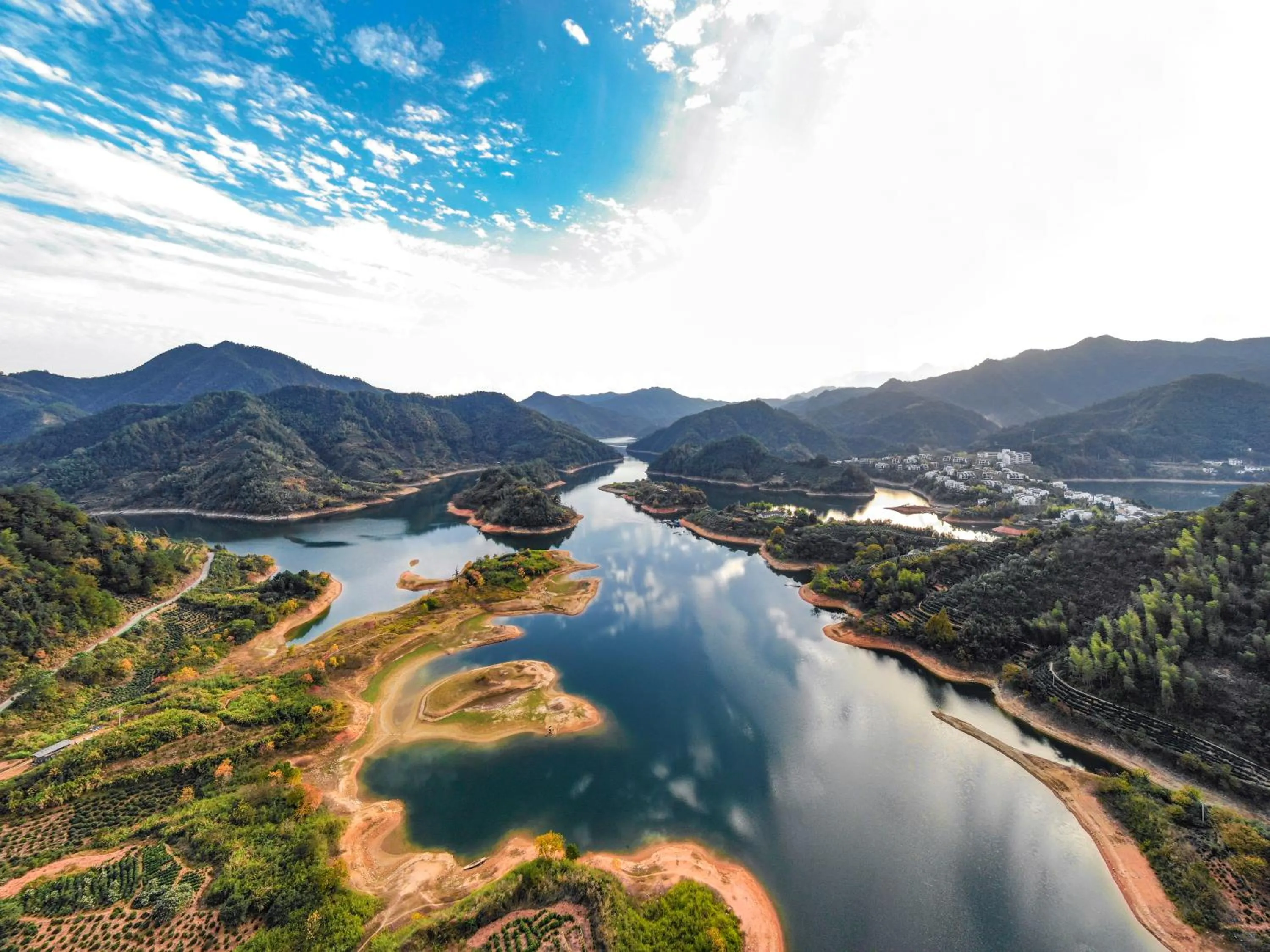 Bird's eye view in Huangshan Demaotang Hotel
