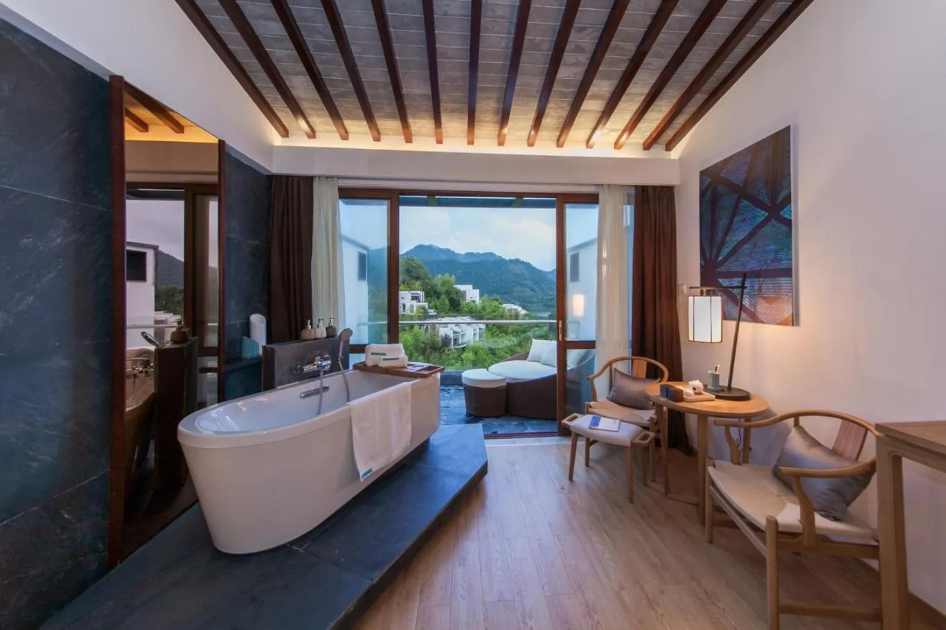 Natural landscape in Huangshan Demaotang Hotel