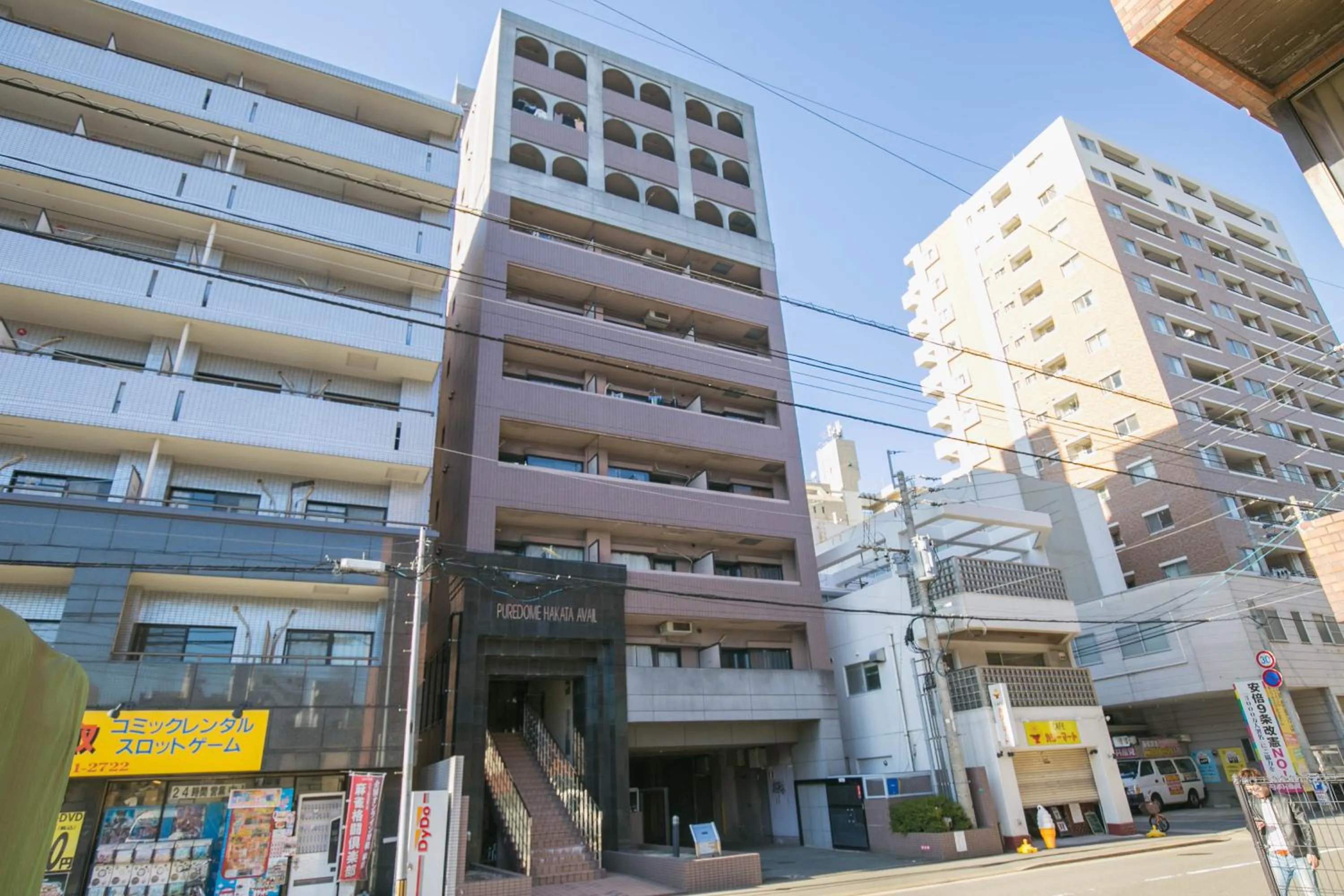Property building in SUMIYOSHI APARTMENT Hotel 住吉アパートメントホテル