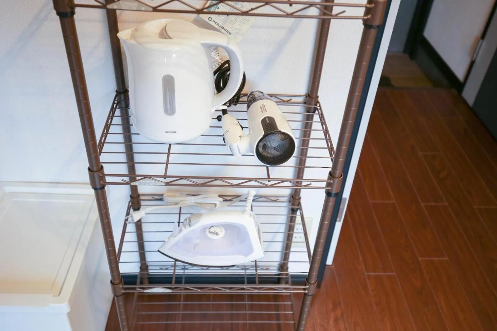 Coffee/tea facilities in SUMIYOSHI APARTMENT Hotel 住吉アパートメントホテル