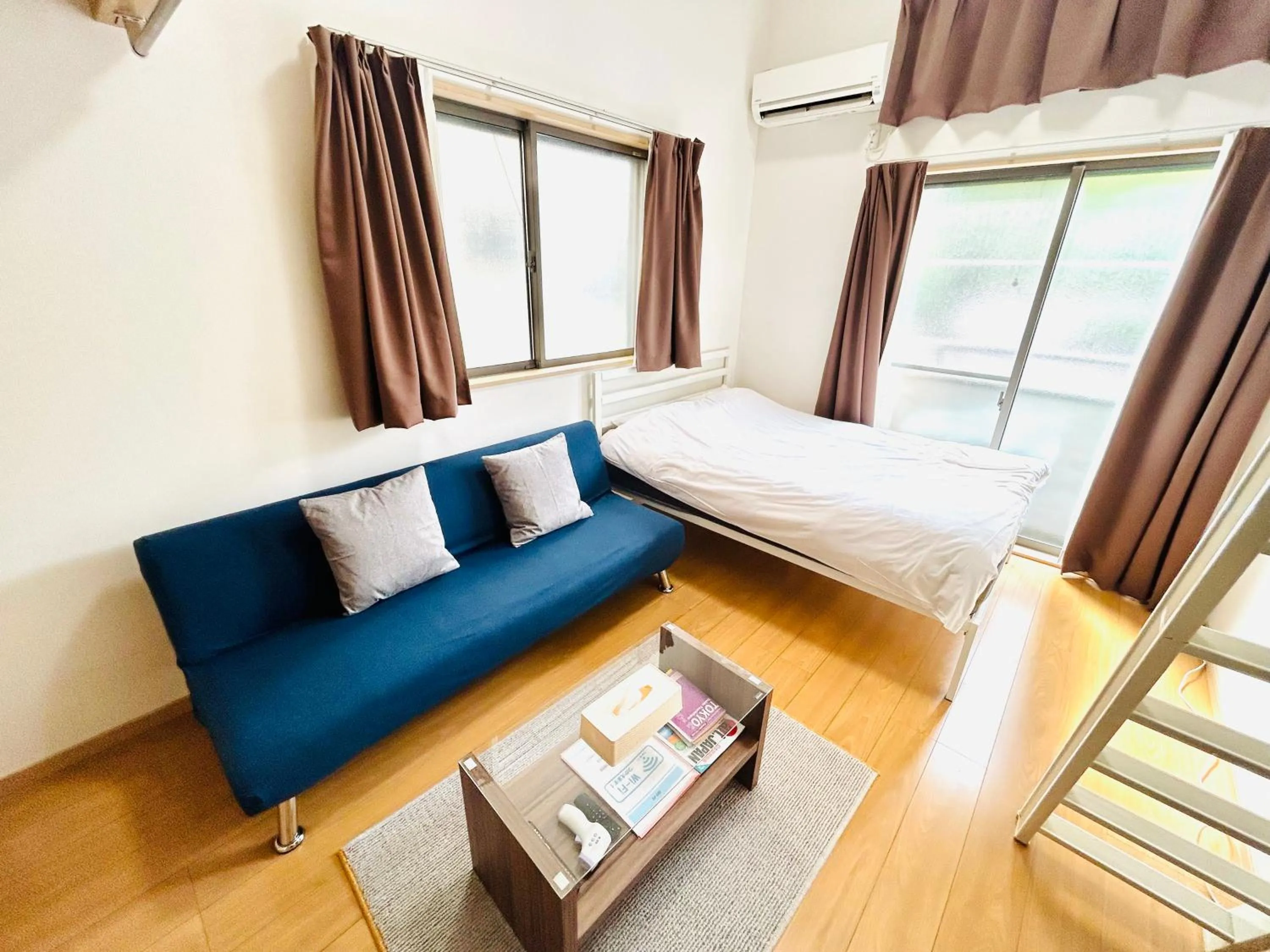 Bedroom, Bed in Tokyo Enjoy Hotel