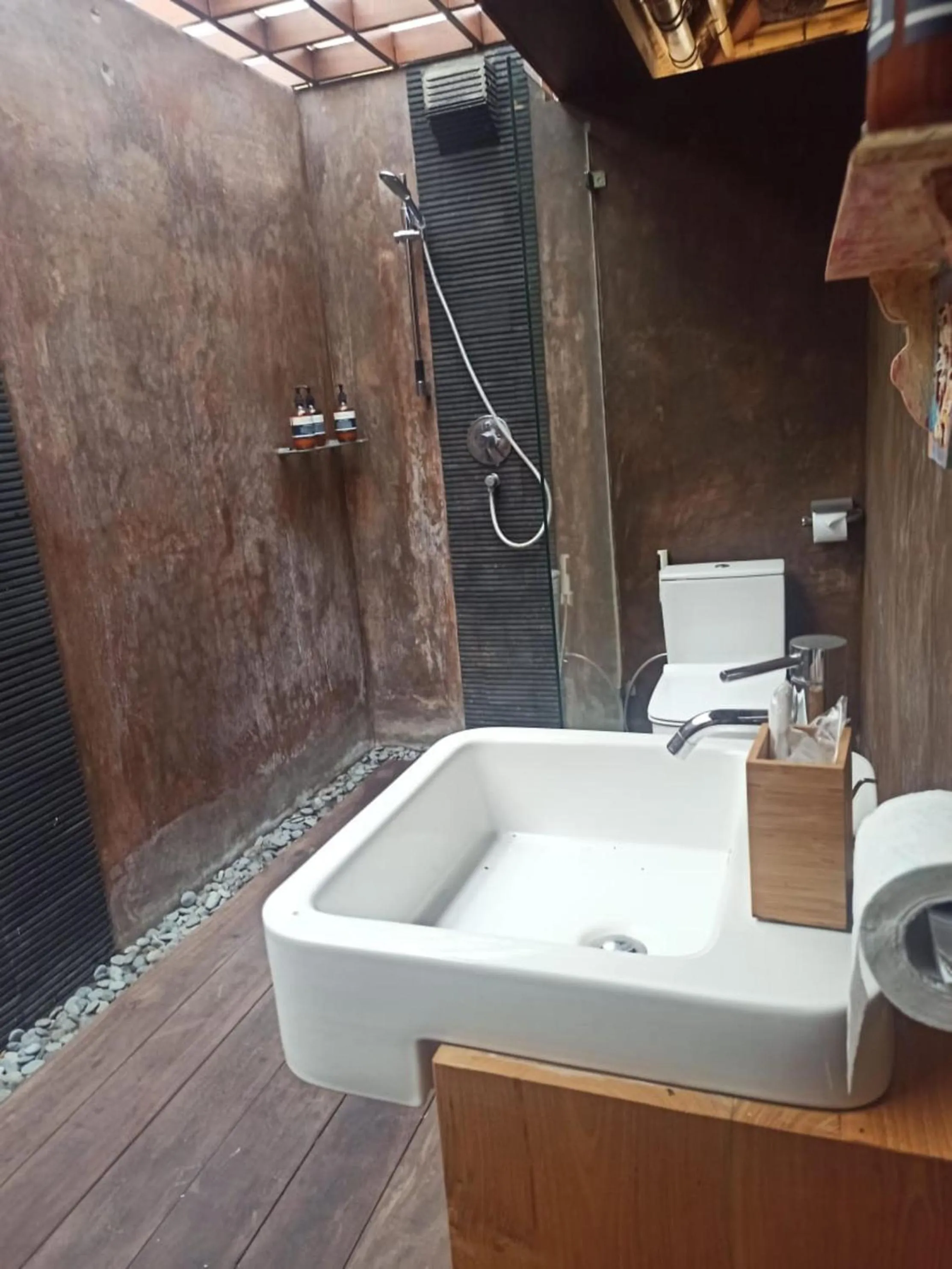 Property building in Batu Agung Laplapan