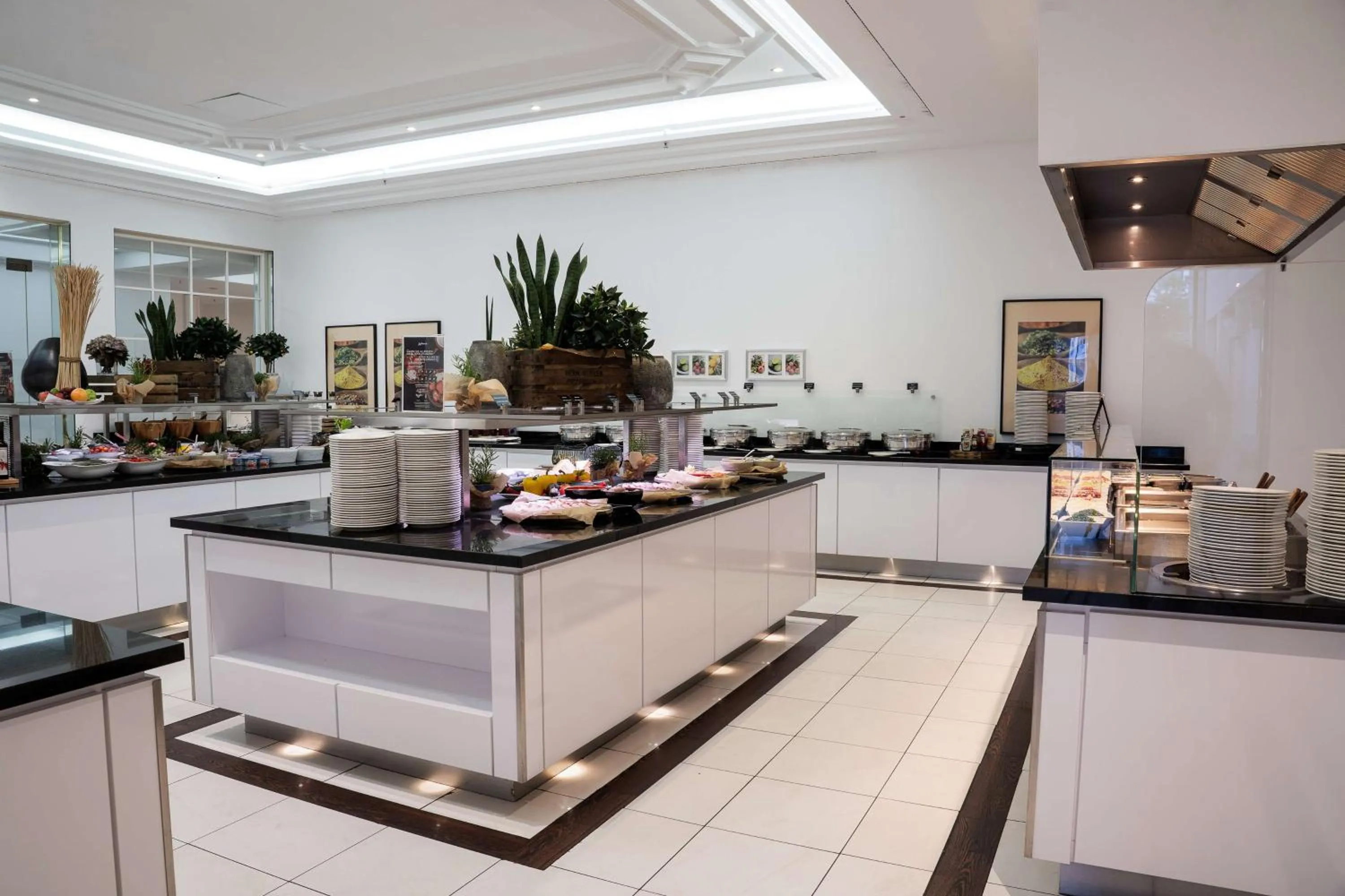 Breakfast in Radisson Blu Conference Hotel, Düsseldorf