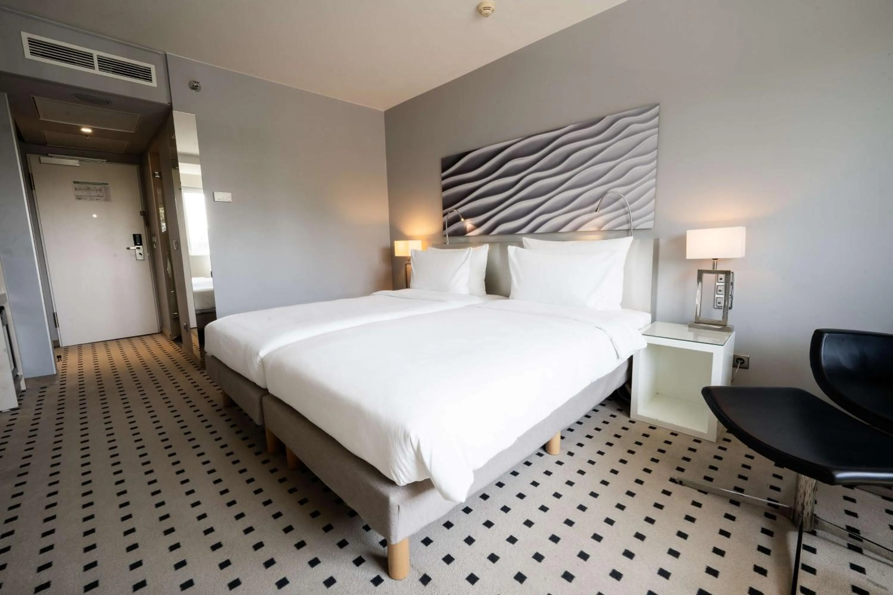 Bedroom, Bed in Radisson Blu Conference Hotel, Düsseldorf