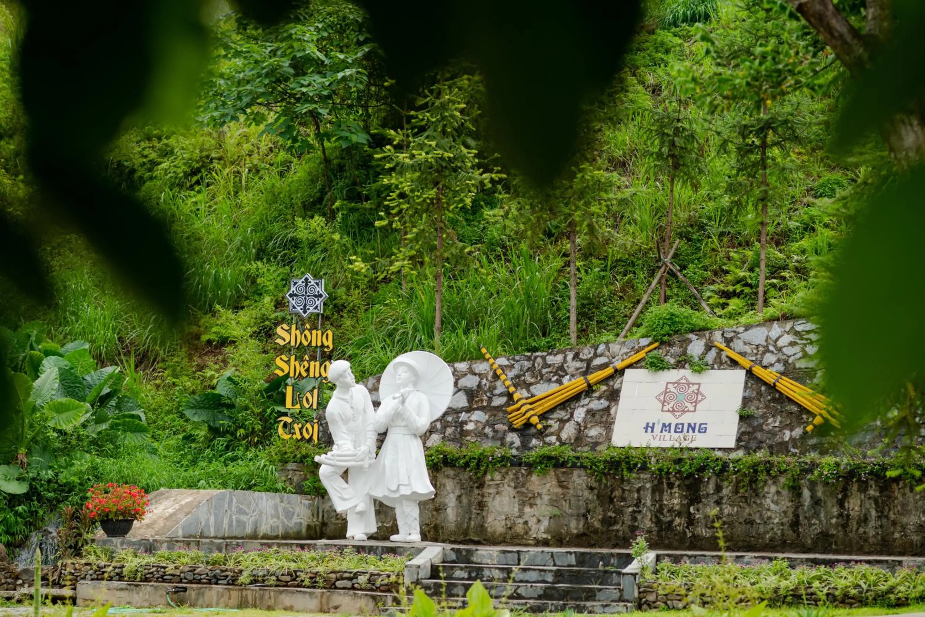 H'mong Village Resort Ha Giang