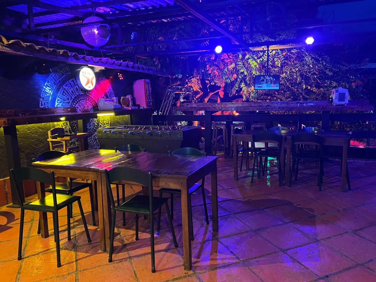 Game Room in Los Cruxes