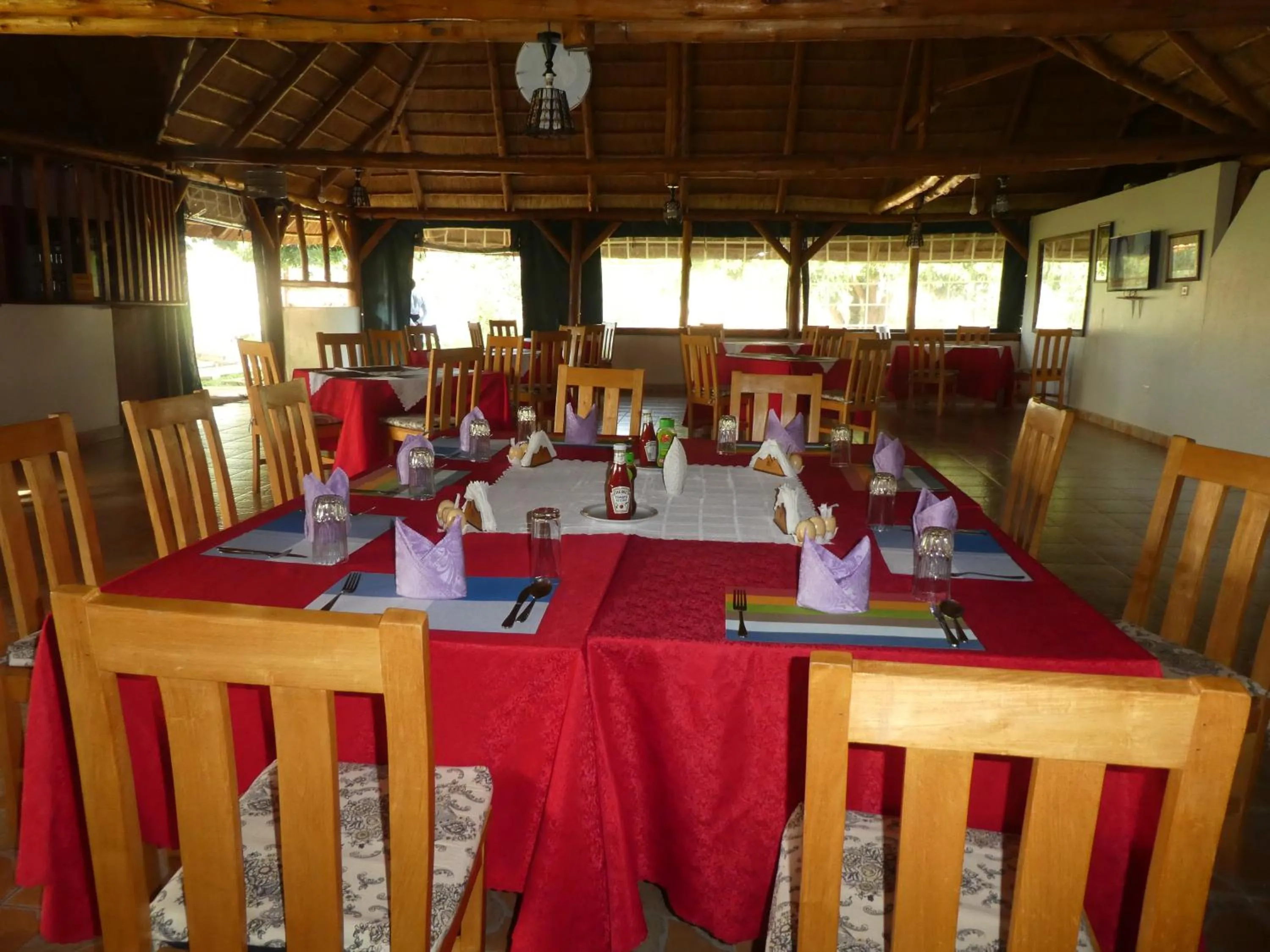 Restaurant/places to eat in Acaki Lodge