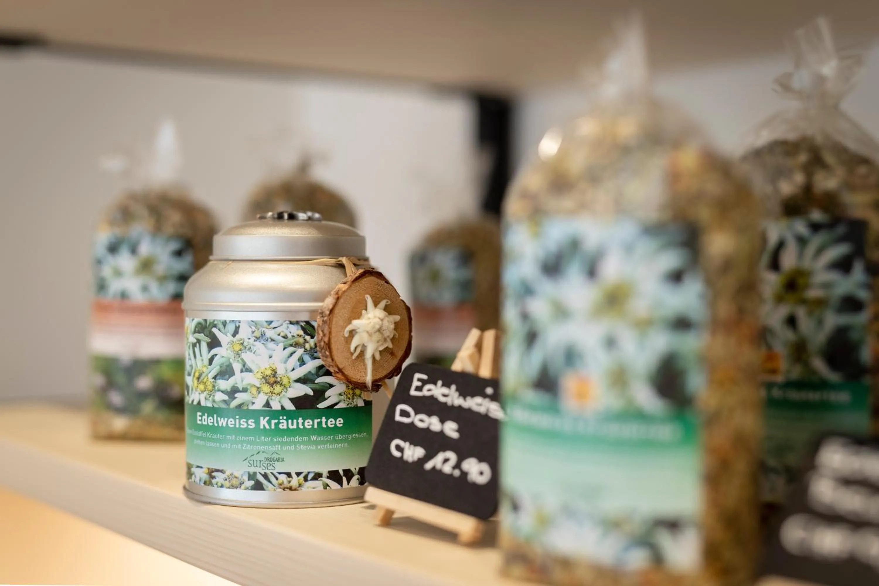 Coffee/tea facilities in JUFA Hotel Savognin