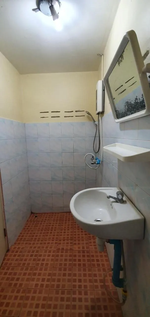 Shower in Putan-namsai Resort