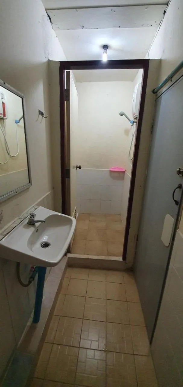 Shower in Putan-namsai Resort