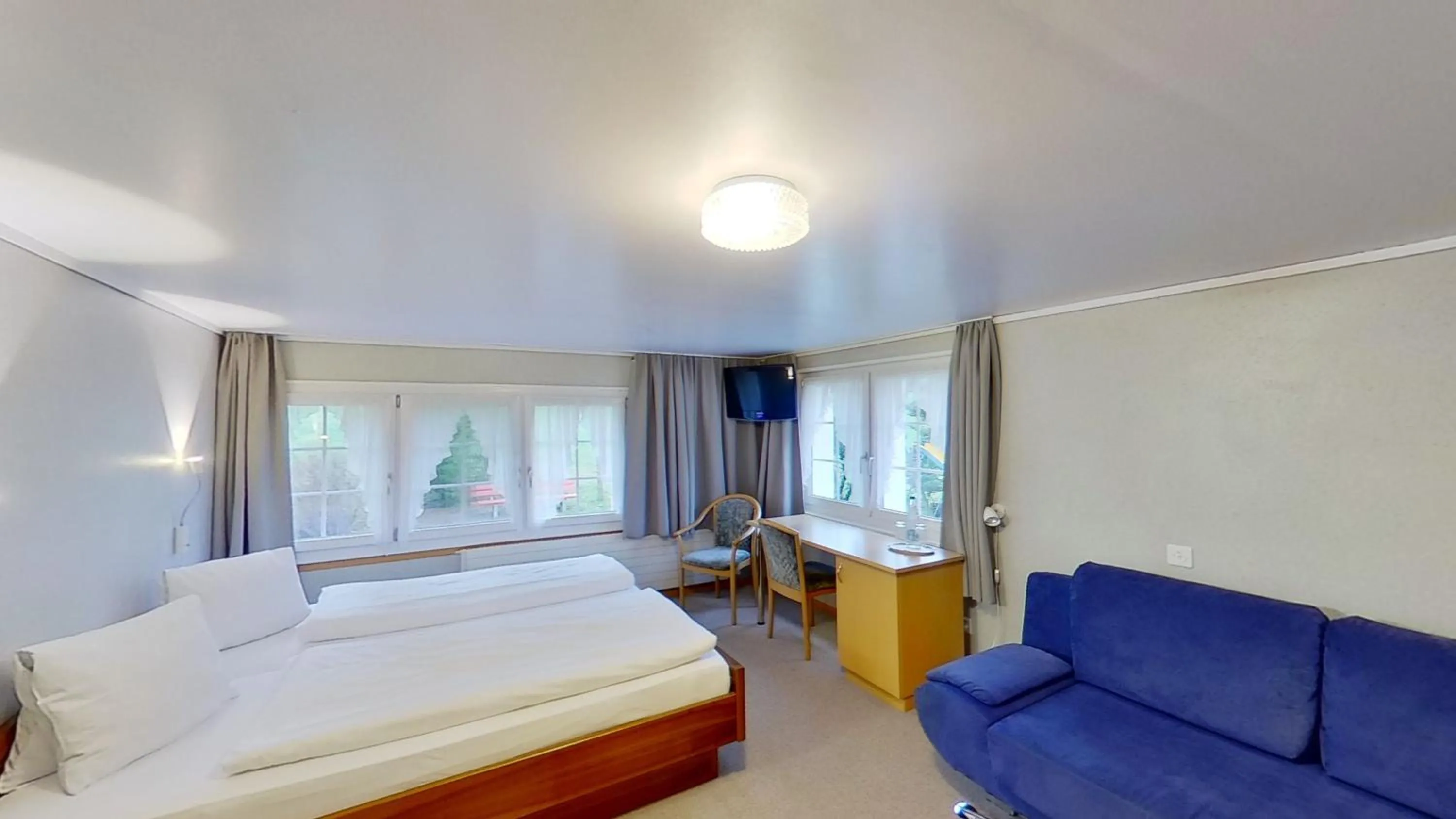 Bed in Hotel Frohe Aussicht