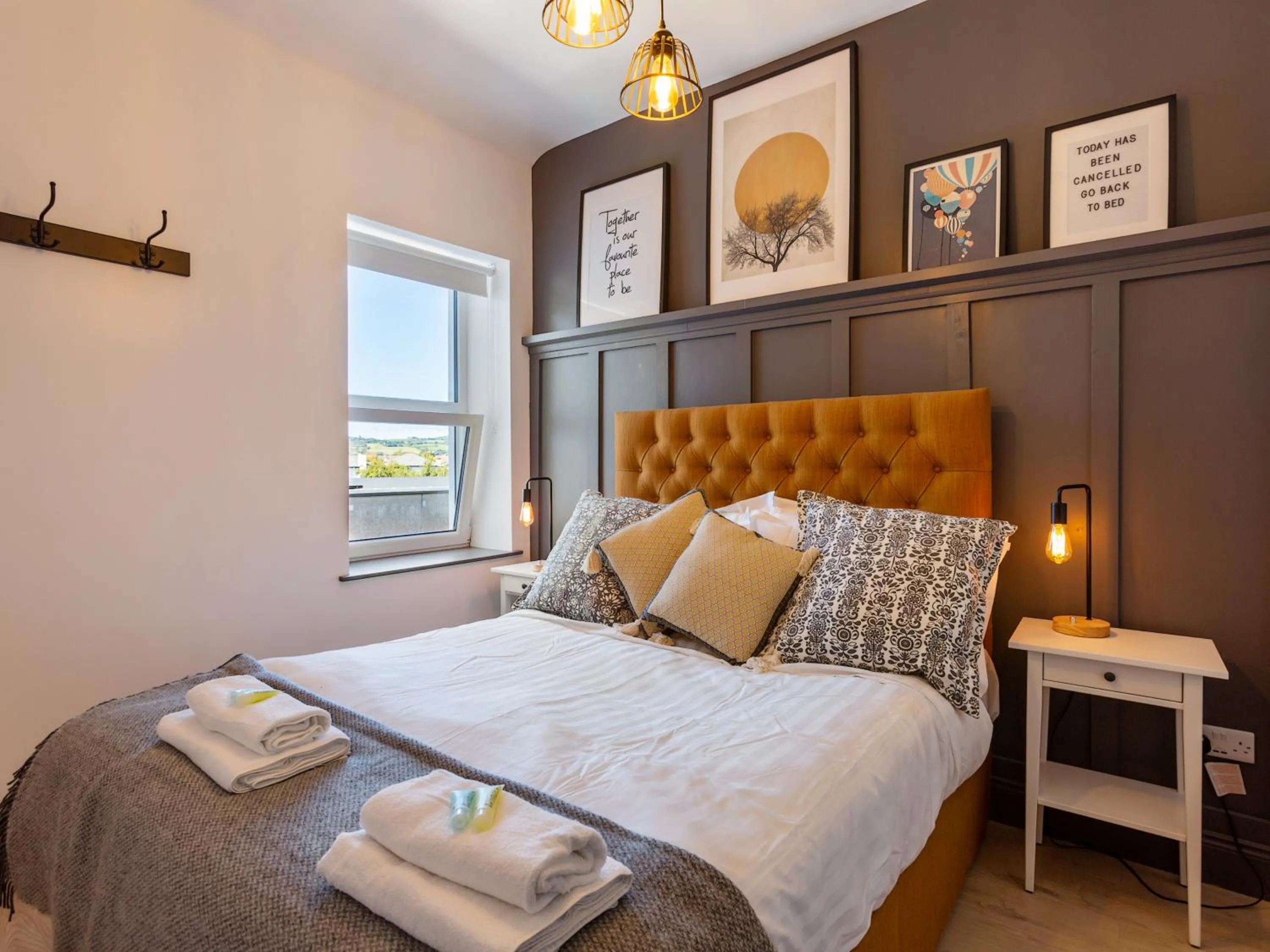Bedroom, Bed in Macs Townhouse Dungarvan