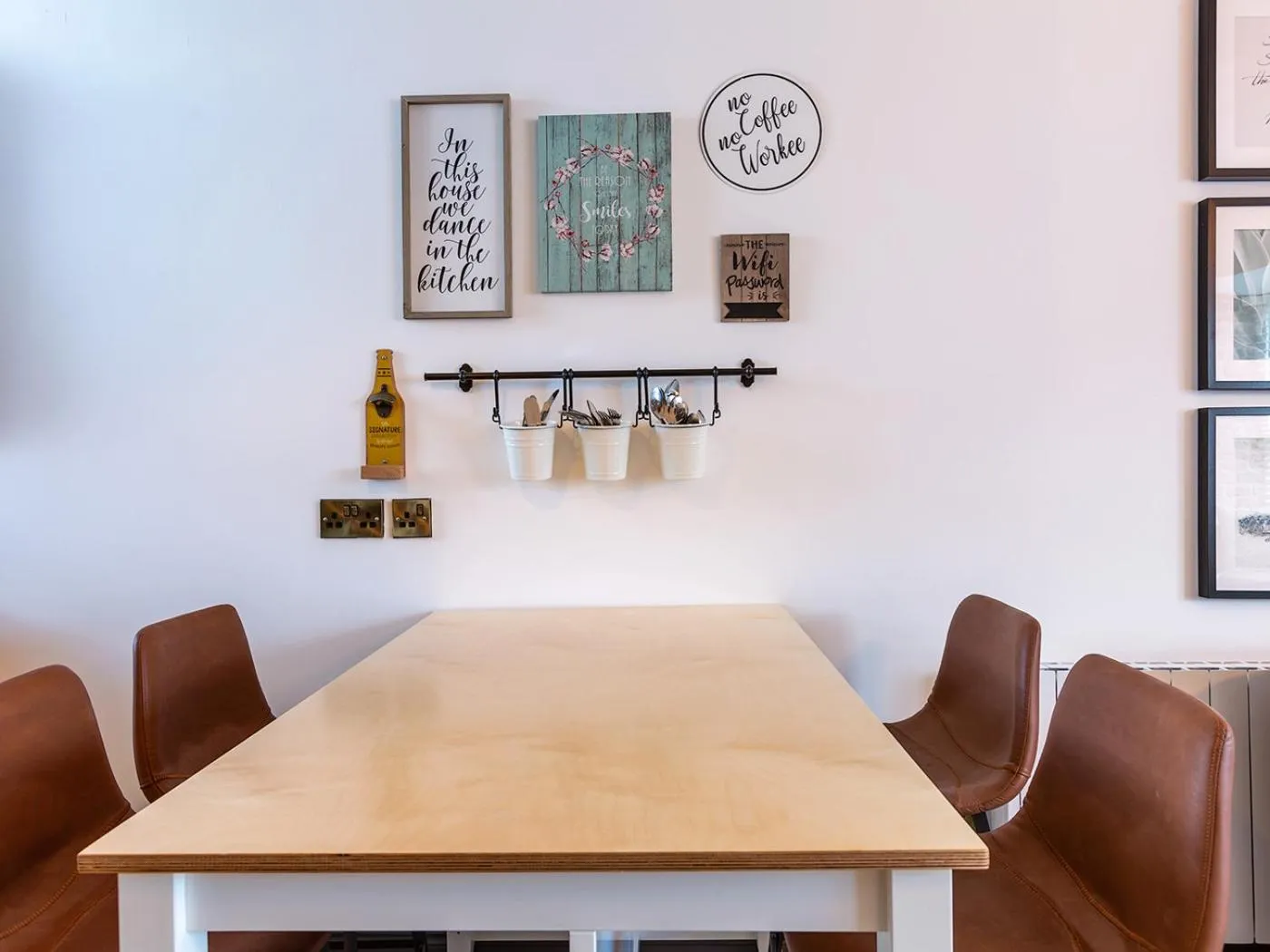 Dining area in Macs Townhouse Dungarvan