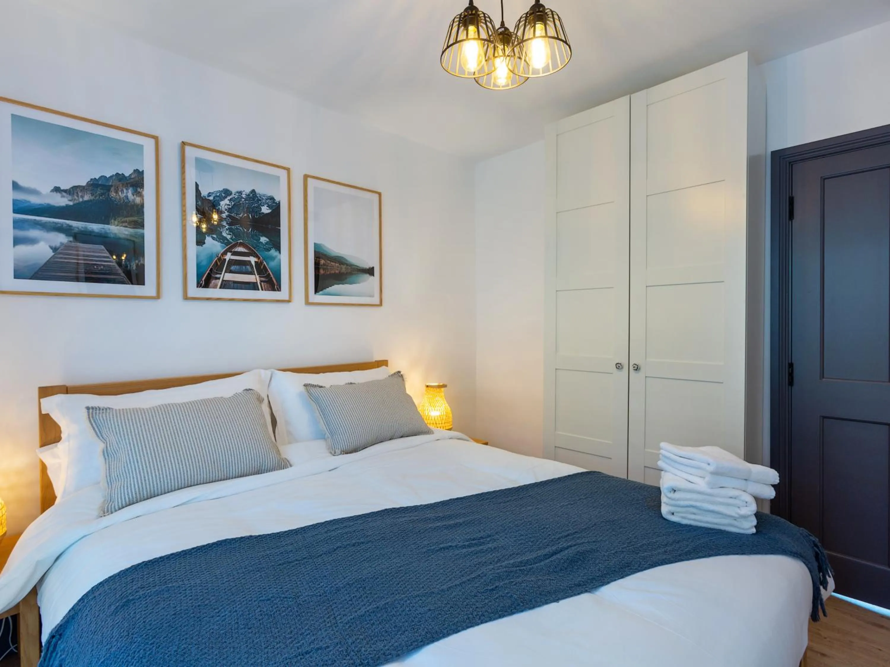 Bedroom, Bed in Macs Townhouse Dungarvan