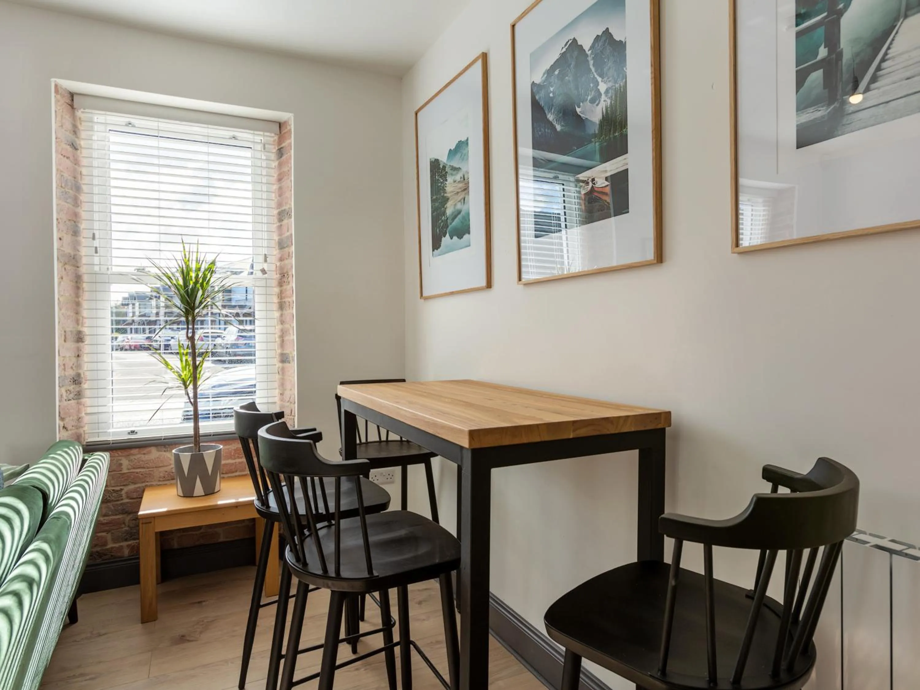 Dining area in Macs Townhouse Dungarvan