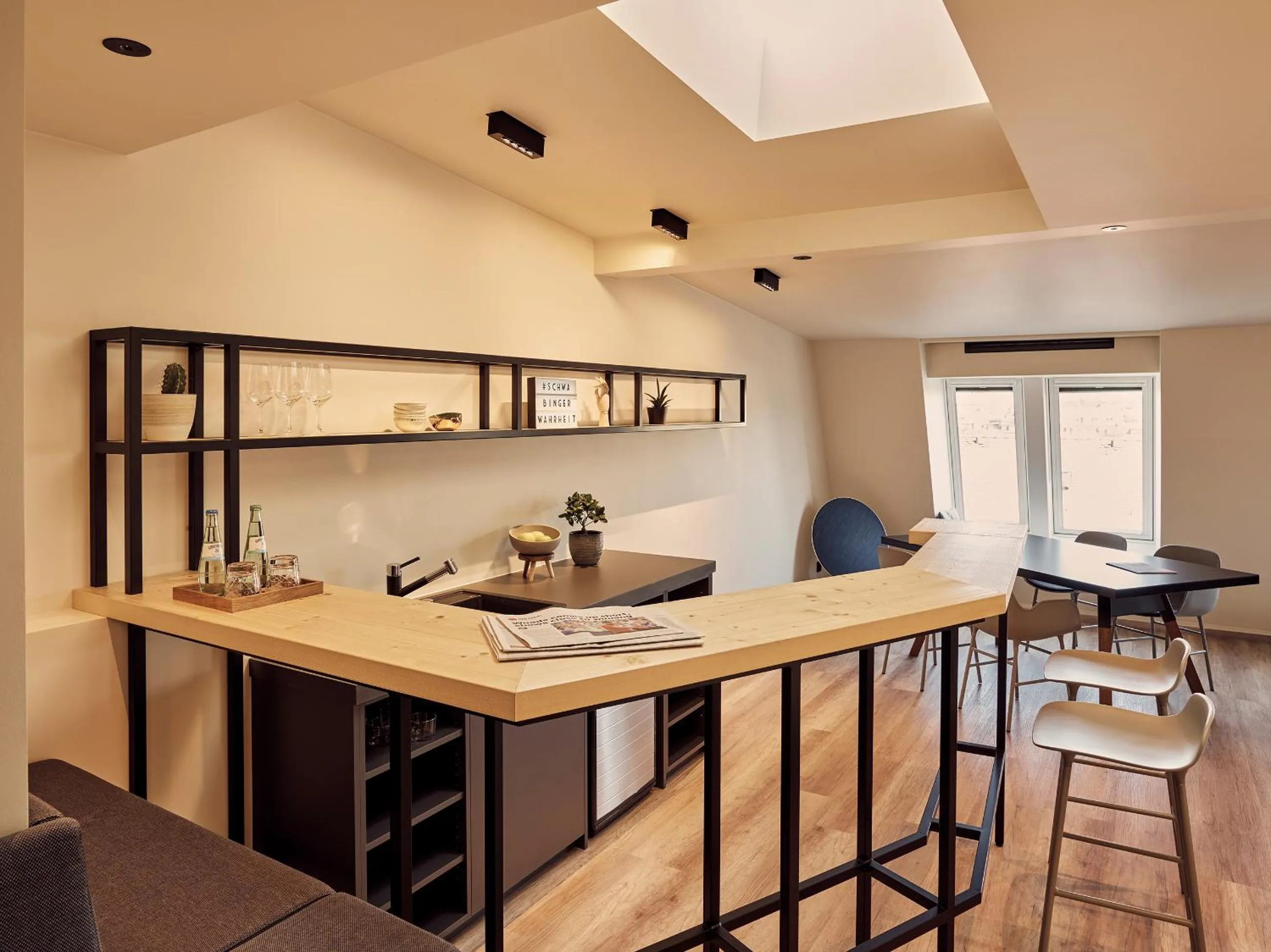 Living room in Schwabinger Wahrheit by Geisel