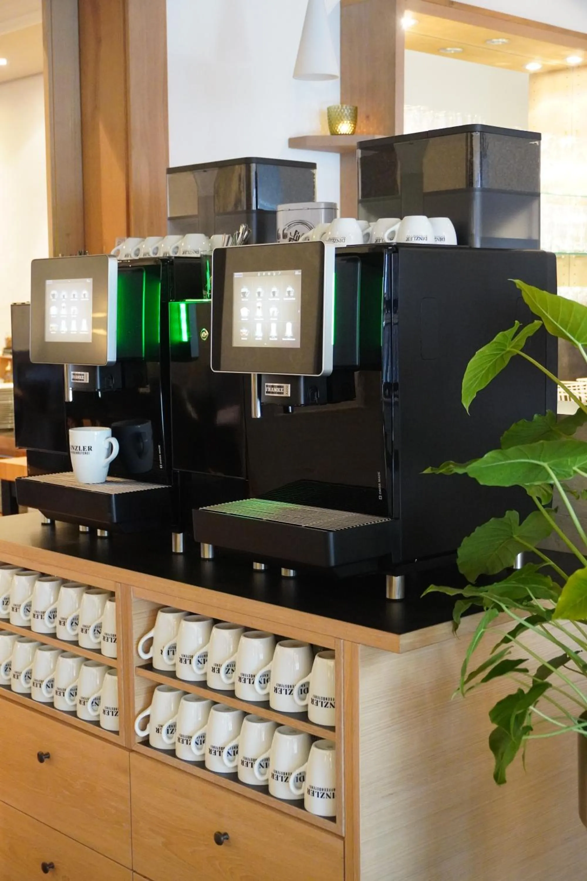 Coffee/tea facilities in Schieners Hotel & Apfelhof Apartments