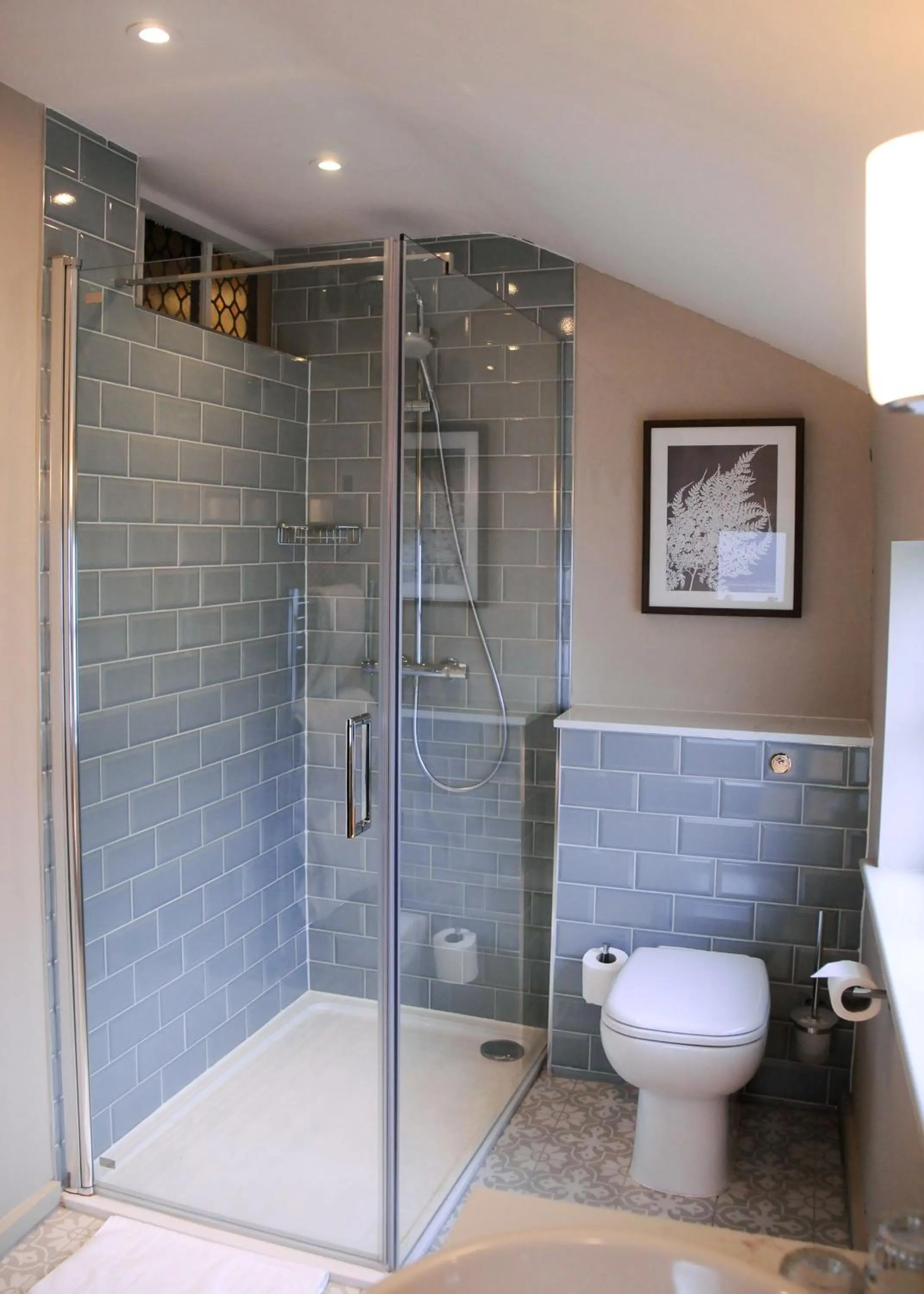 Bathroom in The Lion at Malpas