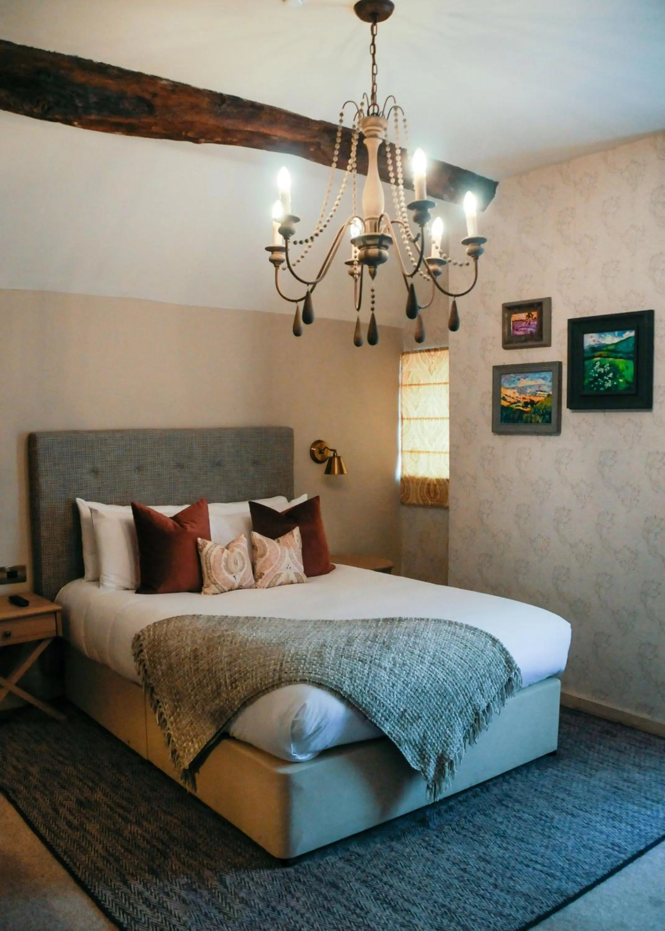 Bed in The Lion at Malpas