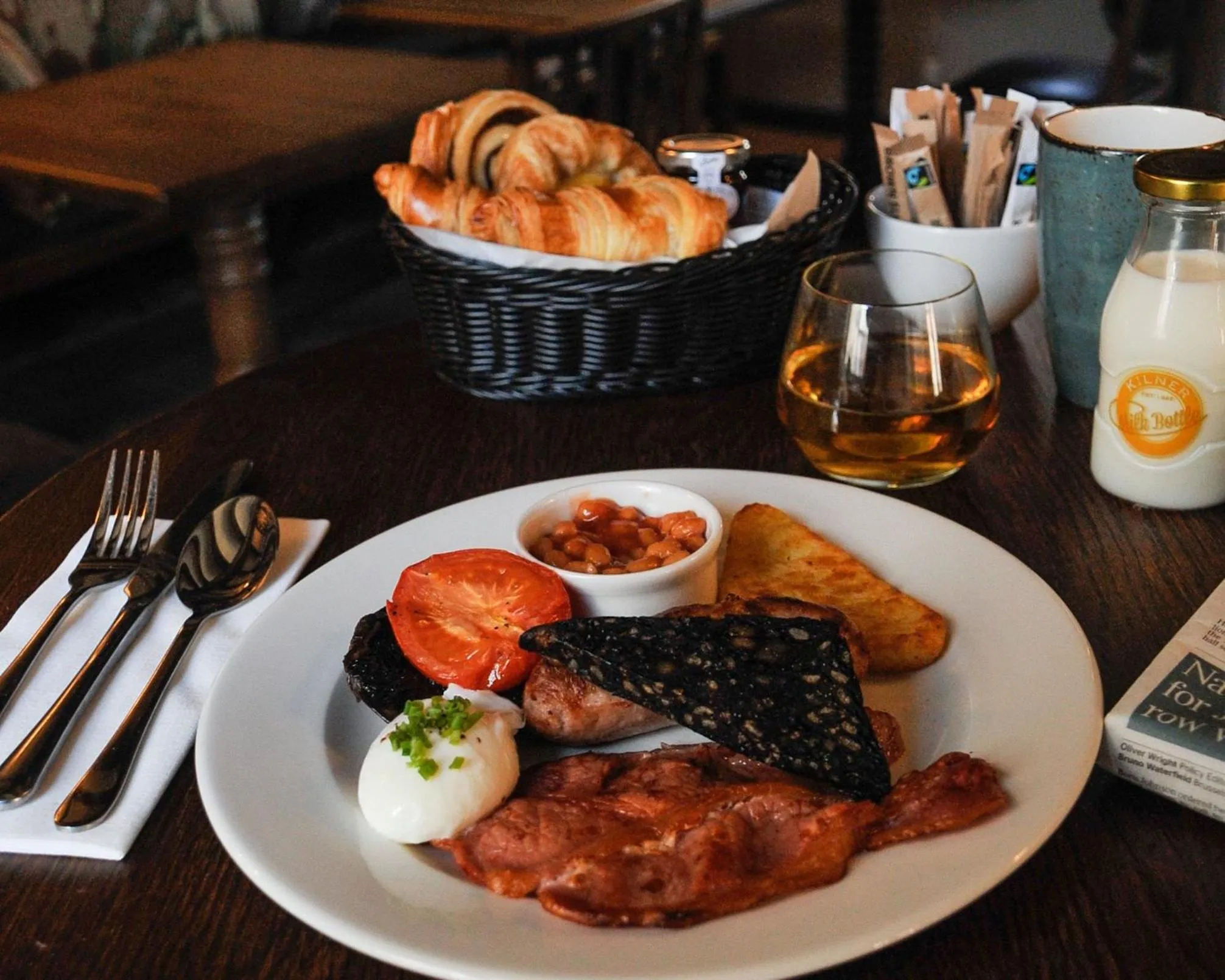 Breakfast in The Lion at Malpas