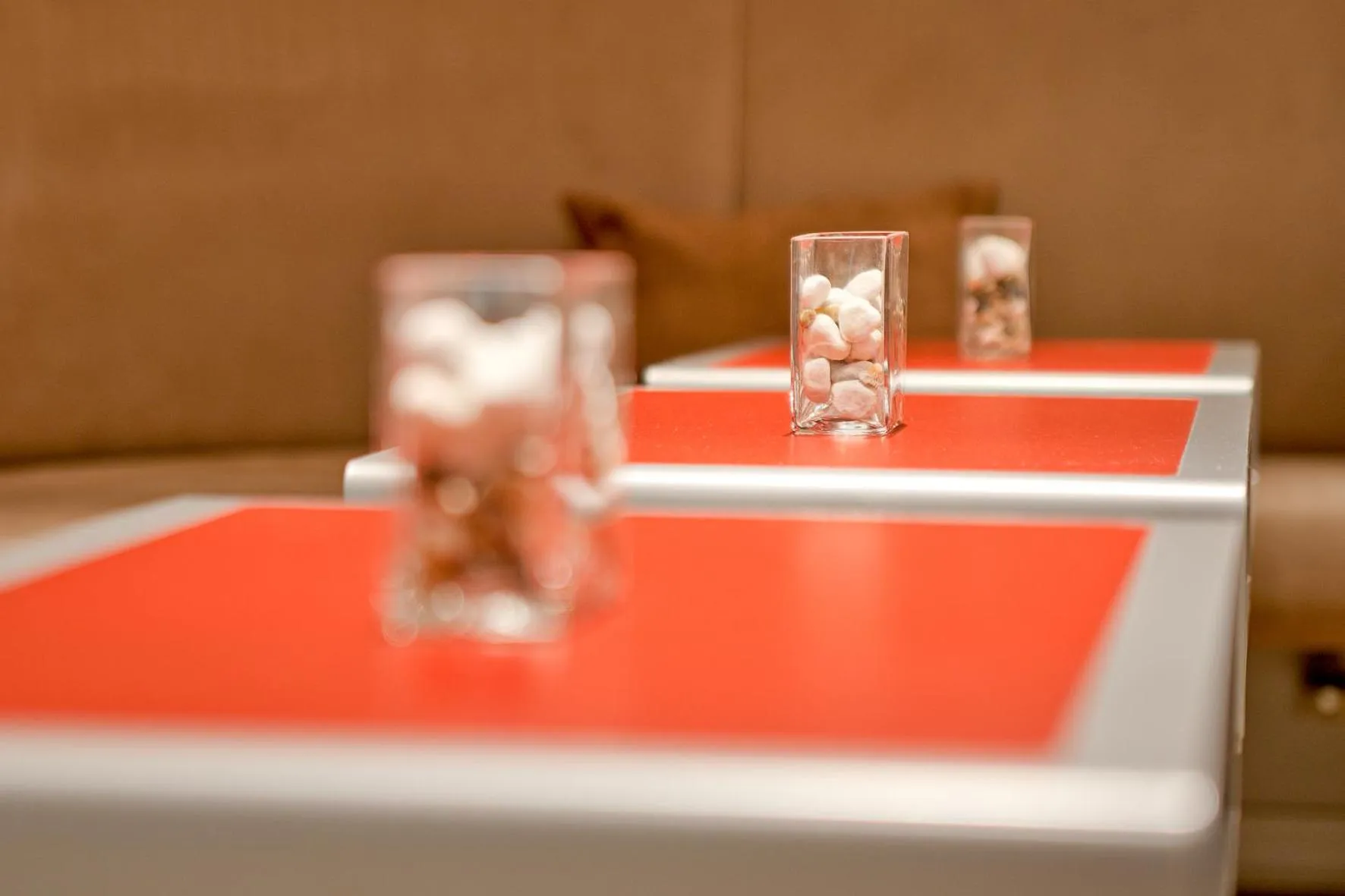 Restaurant/places to eat in Das Gästehaus der Elb Lounge "Self Check In"