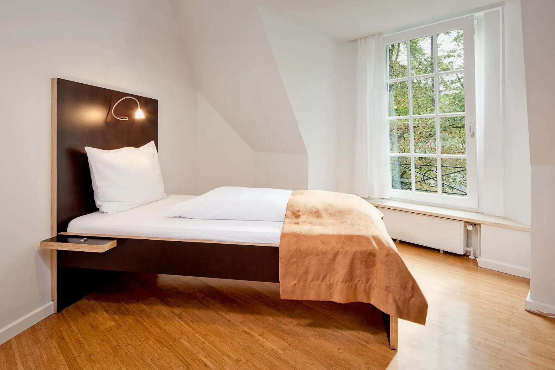 Bed in Das Gästehaus der Elb Lounge "Self Check In"